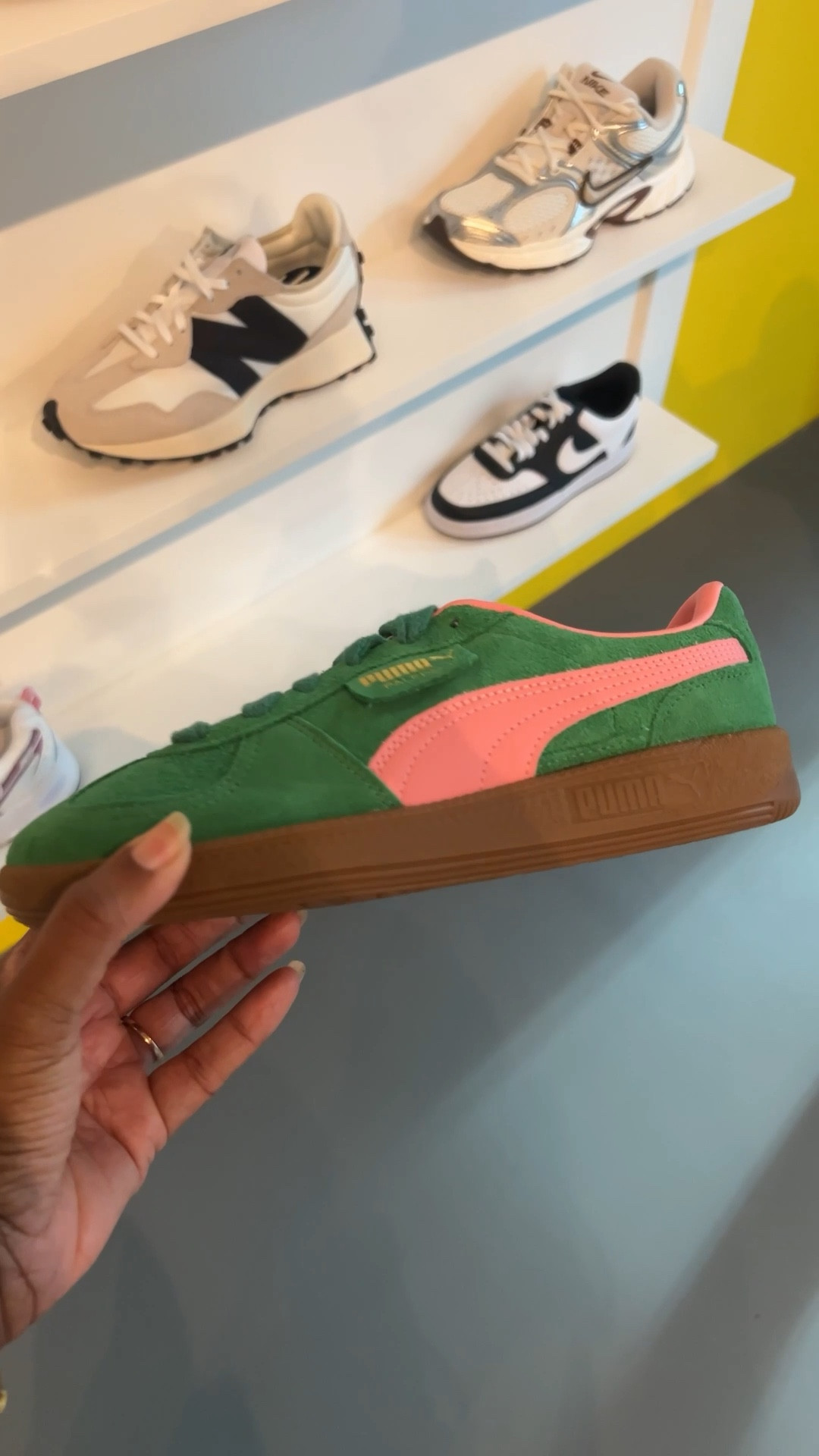 If you’re in NYC, definitely check out the Zappo’s pop up on Brooklyn this weekend. And if not, you can still shop some of my faves online. 💗