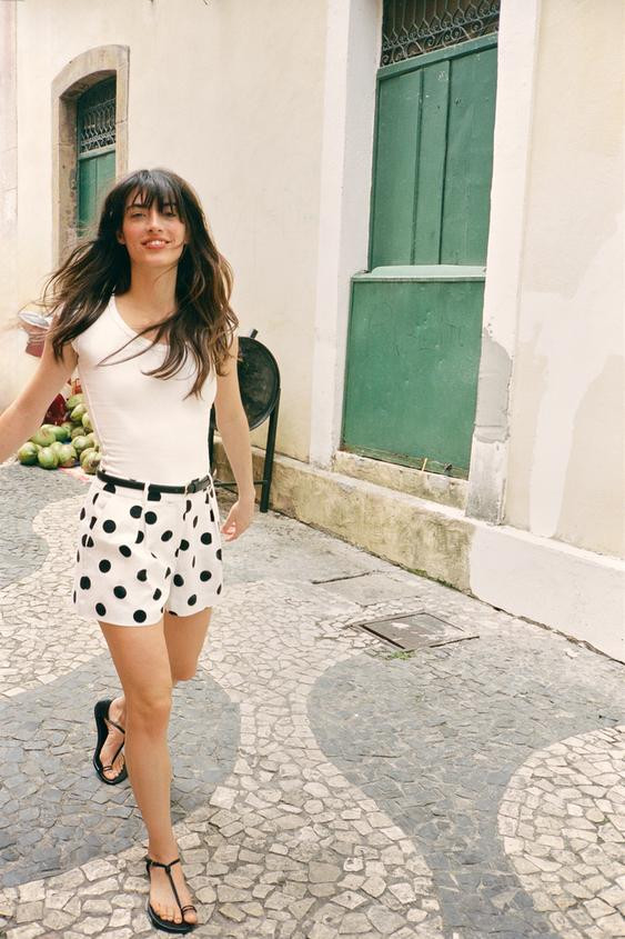 HIGH-WAISTED BELTED SHORTS | Zara US