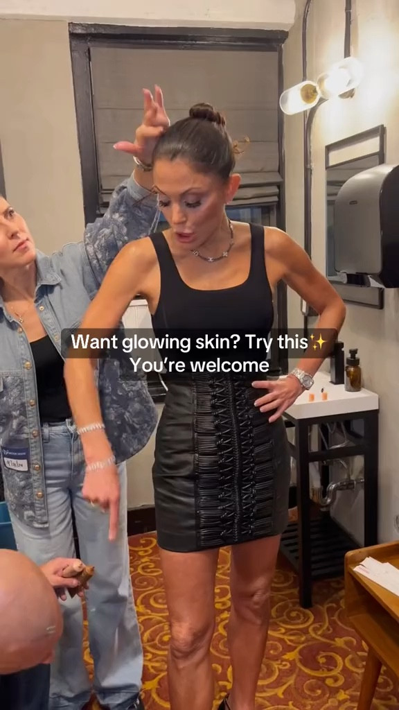 Don’t be a lizard. I swear by this stuff! ✨

#LTKBeauty #LTKStyleTip #LTKVideo