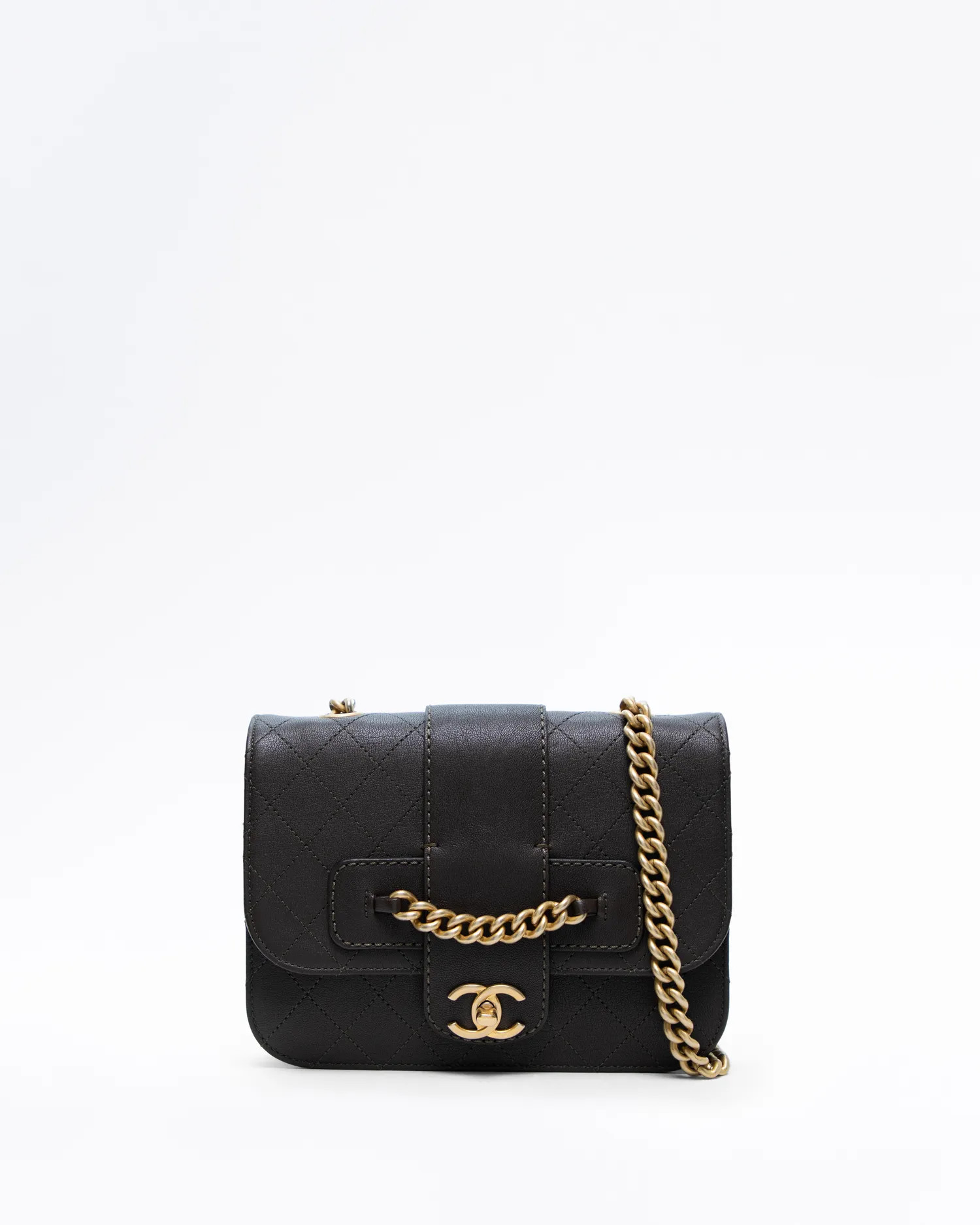 Front Chain Stitched Medium Flap Bag | Vivrelle