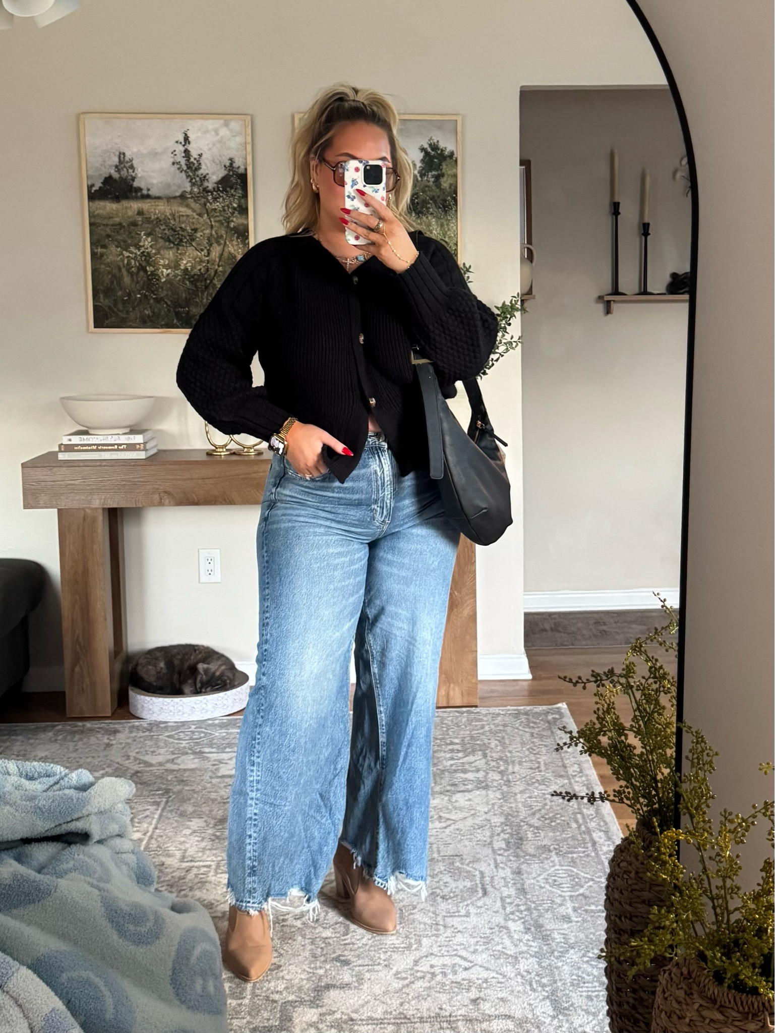 XL CARDI
16 JEANS
BOOTS TTS
BAG FROM TARGET
BOOTS FROM A BOUTIQUE BUT FOUND THEM ELSEWHERE FOR LINKS!

#amazon #americaneagle #jeans #slouchbag #target #sunglasses #curvy #midsize #trending

#LTKStyleTip #LTKMidsize #LTKFindsUnder50