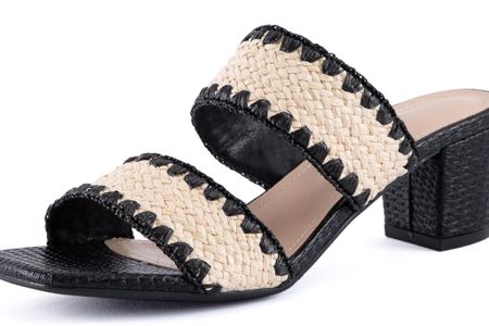 Summer straw sandals
Beige and black


#LTKshoecrush #LTKstyletip #LTKfindsunder50