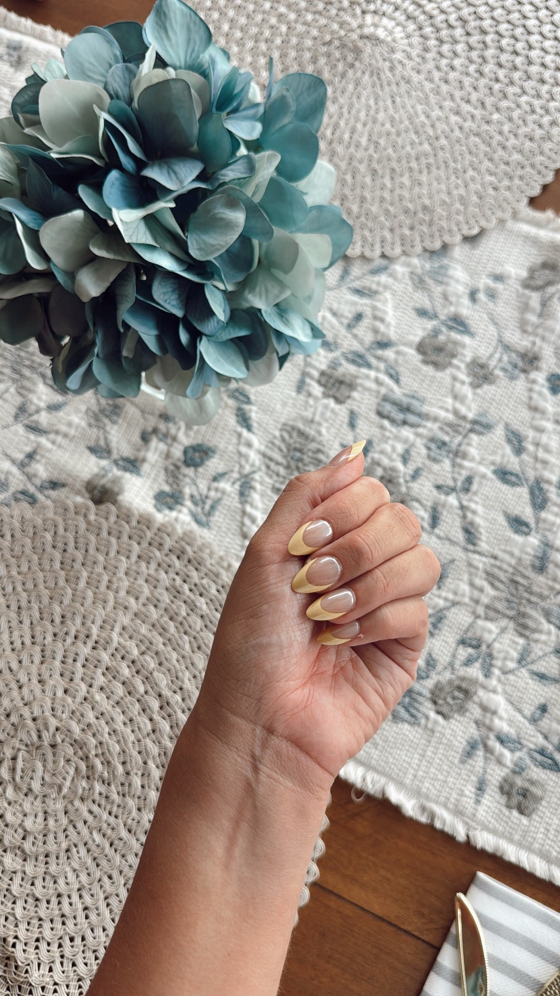 Summer nails 💅 // glue on nails // butter yellow

#LTKselfcare