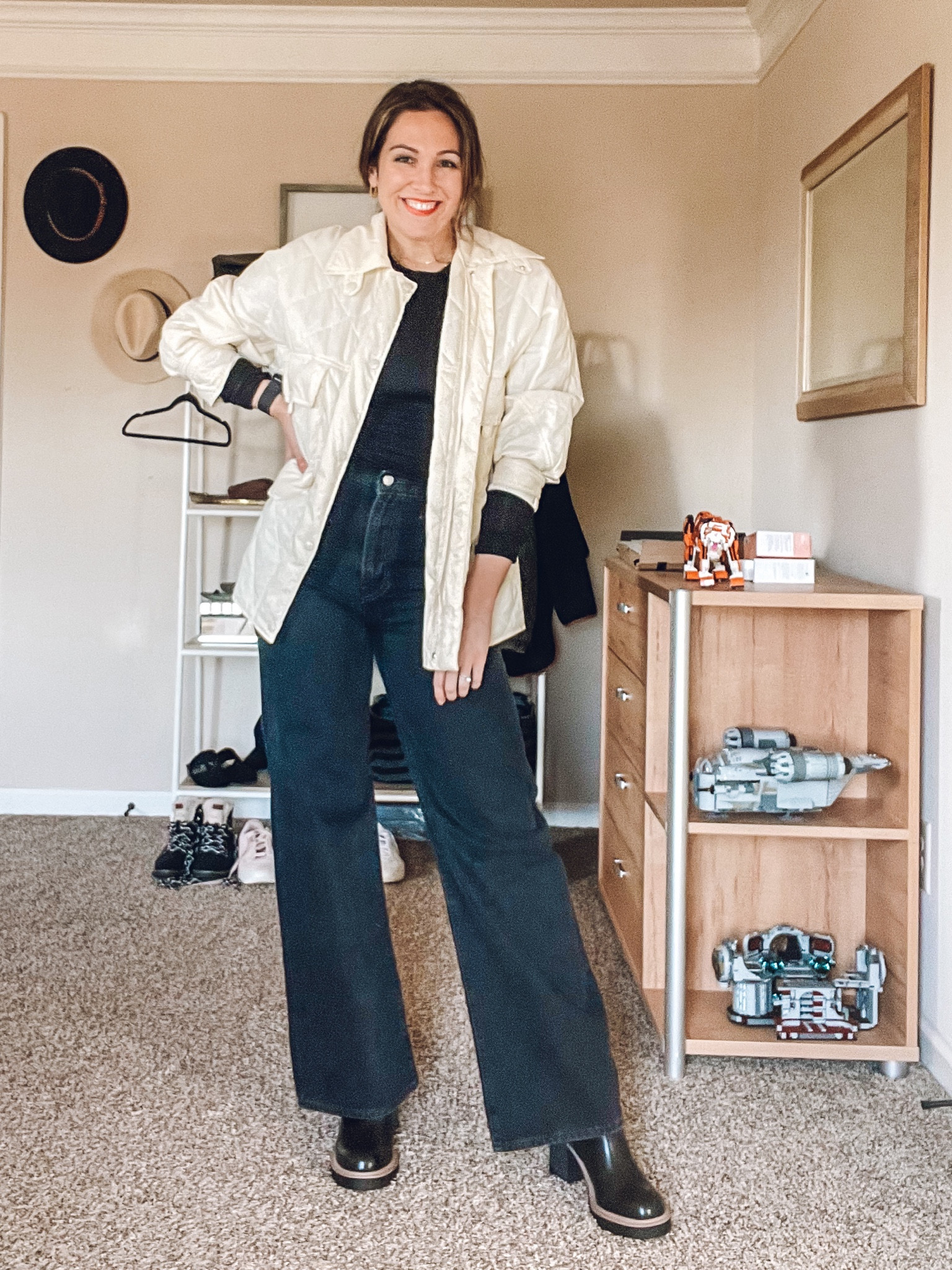 Easy Outfit Combo || All black with a pop of cream *chefs kiss* 

Sized up one size on top, jacket fits TTS, and jeans run small- Size up one size.  Boots are from Alter’d State and I can’t link but I’ll link a similar pair. 

Gifts for Her | Winter Outfit | Neutral Outfit | Wide Leg Jeans | Boots




#LTKstyletip #LTKGiftGuide #LTKCyberWeek