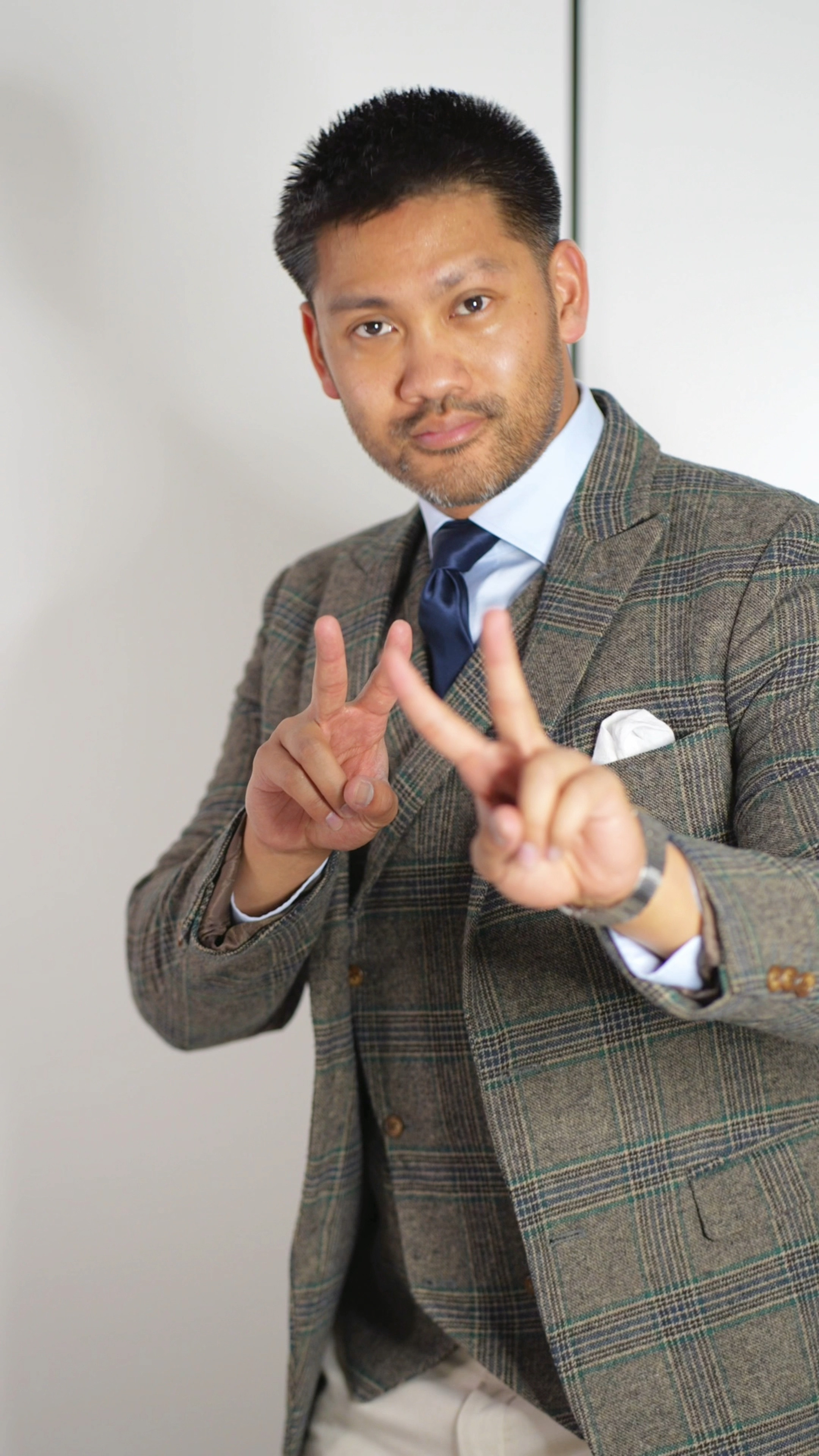 Sometimes we gotta make last minute changes😂 

We got a little chunky so emergency change! Suit separates are a move and here's a prime example - yall think this was a good look or would you have rather preferred the matching pants??
Suit @hockerty_official
2nd Pants
@suitshopofficial
Shirt @propercloth
Watch @tissot_official
Fragrance @mizensir
Shoes @perryellis

#LTKMens #LTKWorkwear #LTKStyleTip