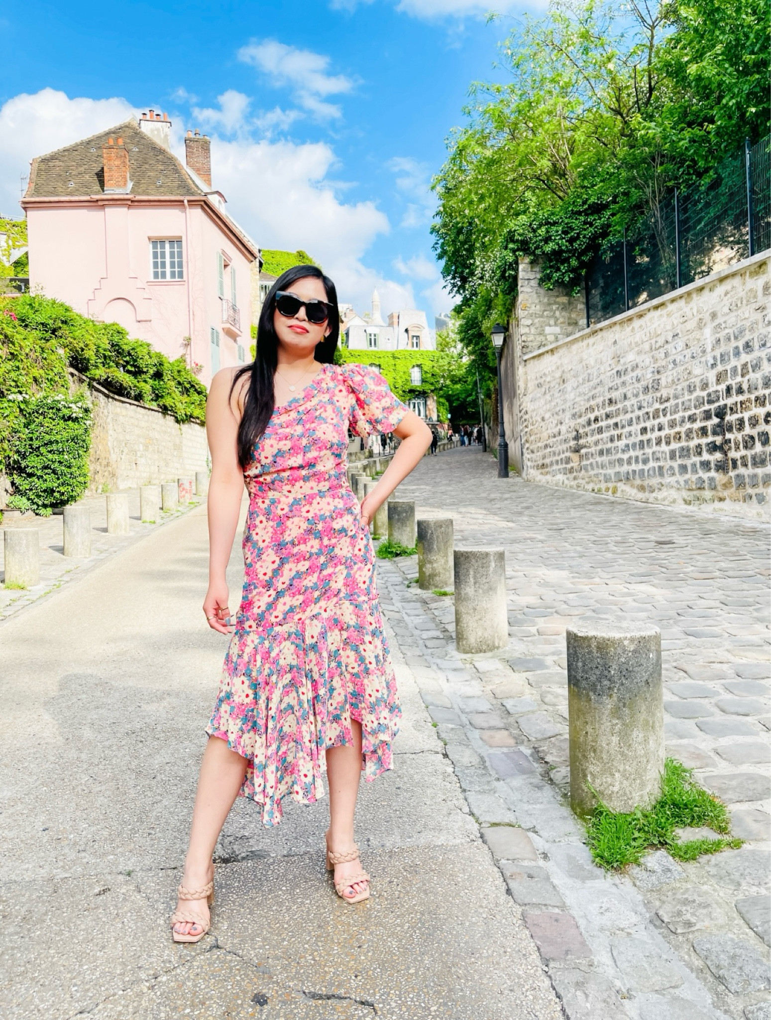 Always feeling the spring vibes in this dress!🤗💕Wore this in the streets of Paris and it definitely did not disappoint😌🌸Super comfy and flaterring on the waist, this dress is perfect for weddings, events, work, brunch, and all the parties you can think off😘😘 Best of all this dress is on Sale, found another color for a steal check them out below😉 Sandals are super comfy classic style you can wear anywear, it’s reduced price too!😘🌸🌸










#ltkstyletip #ltkdresses #ltkweddings #ltkworkwear #weddingguestdress #springdress #ltkspringstyle #oneshoulderdress #astrthelabel #dresssale #summerdress #dresesesunder100 #puffsleevedress 

#LTKSeasonal #LTKfindsunder100 #LTKsalealert