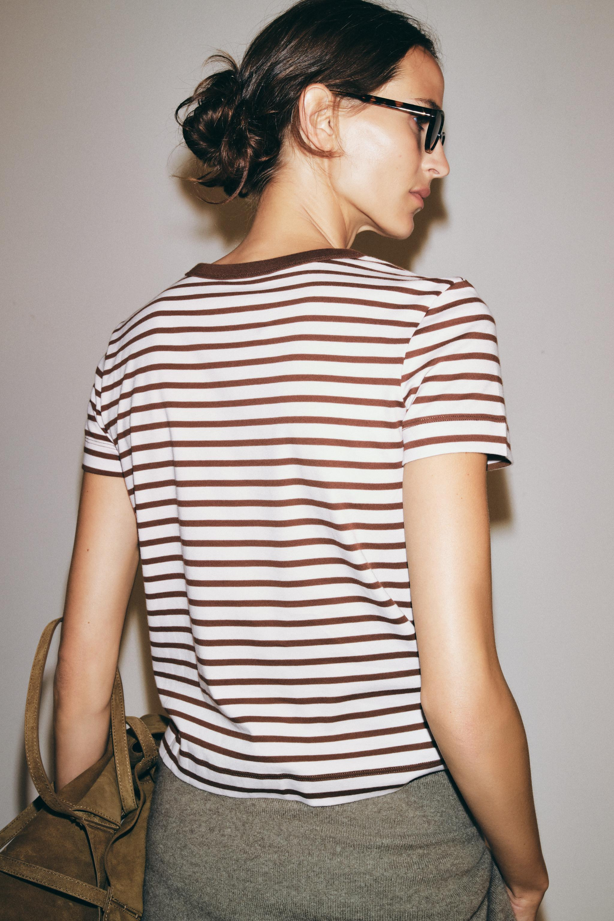 SHORT SLEEVE STRIPED INTERLOCK T-SHIRT | Zara US