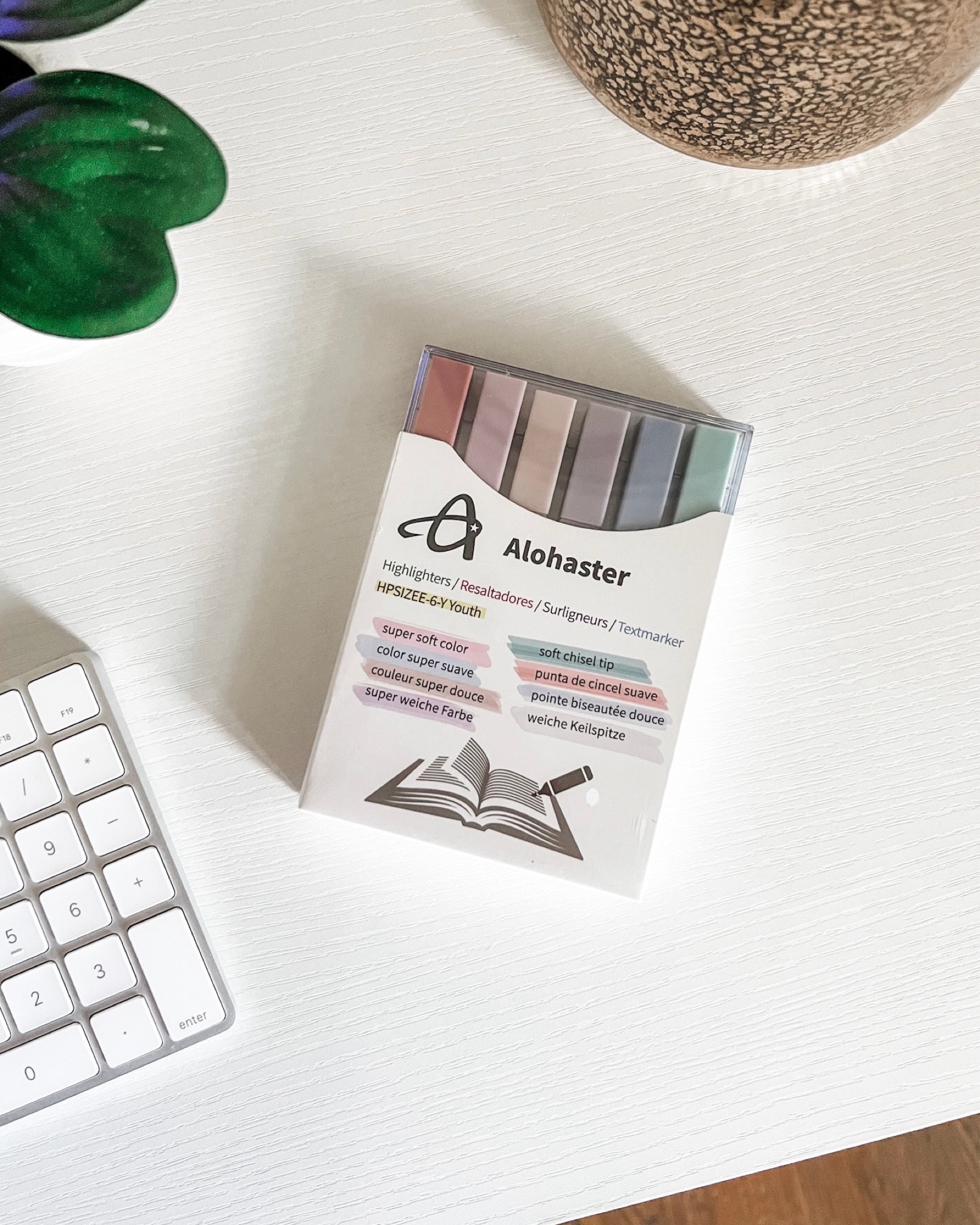 Cutest amazon highlighters 

#LTKSeasonal #LTKsalealert #LTKunder50