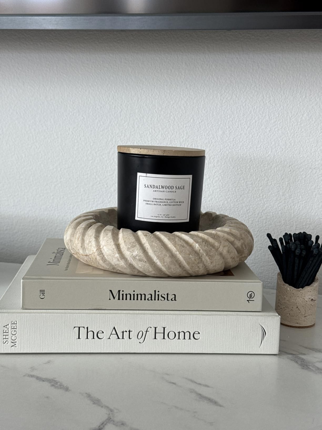 Minimalista: Your Step-by-Step Guide to a Better Home, Wardrobe, and Life | Amazon (US)