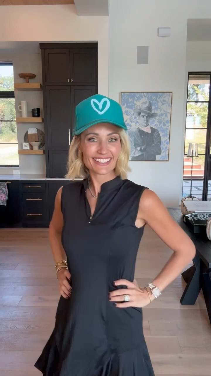 That easy dress that takes you from day to night and every #MomLife activity in between🏃‍♀️👩🏼‍🍳🍎📚🏈⚾️

#LTKFindsUnder50 #LTKActive #LTKOver40