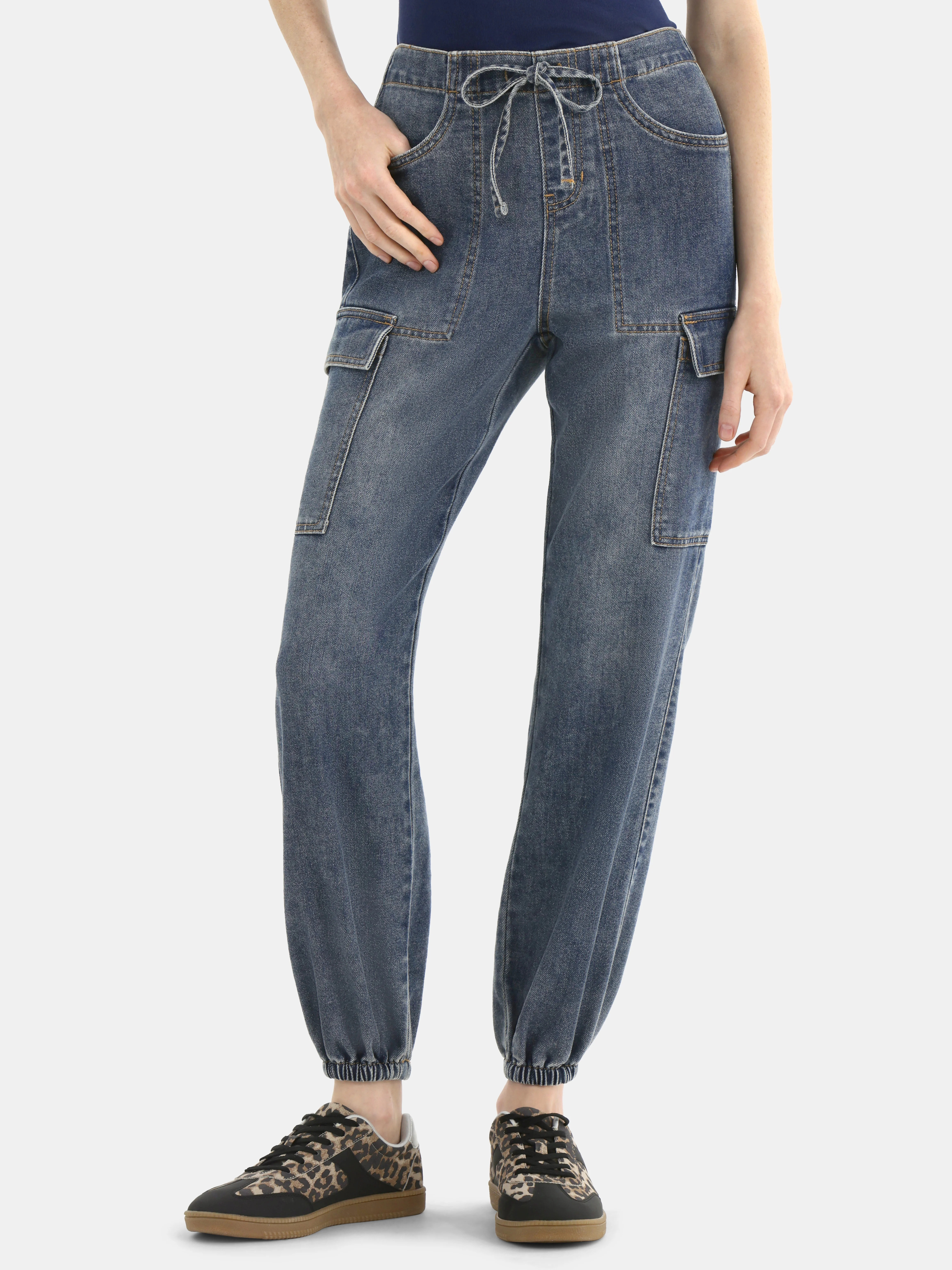 No Boundaries Cargo Joggers, 28'' Inseam, Women's | Walmart (US)