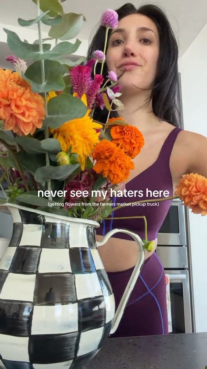 I never see my haters here (getting flowers from the farmers market pickup truck)

#LTKSeasonal #LTKStyleTip
