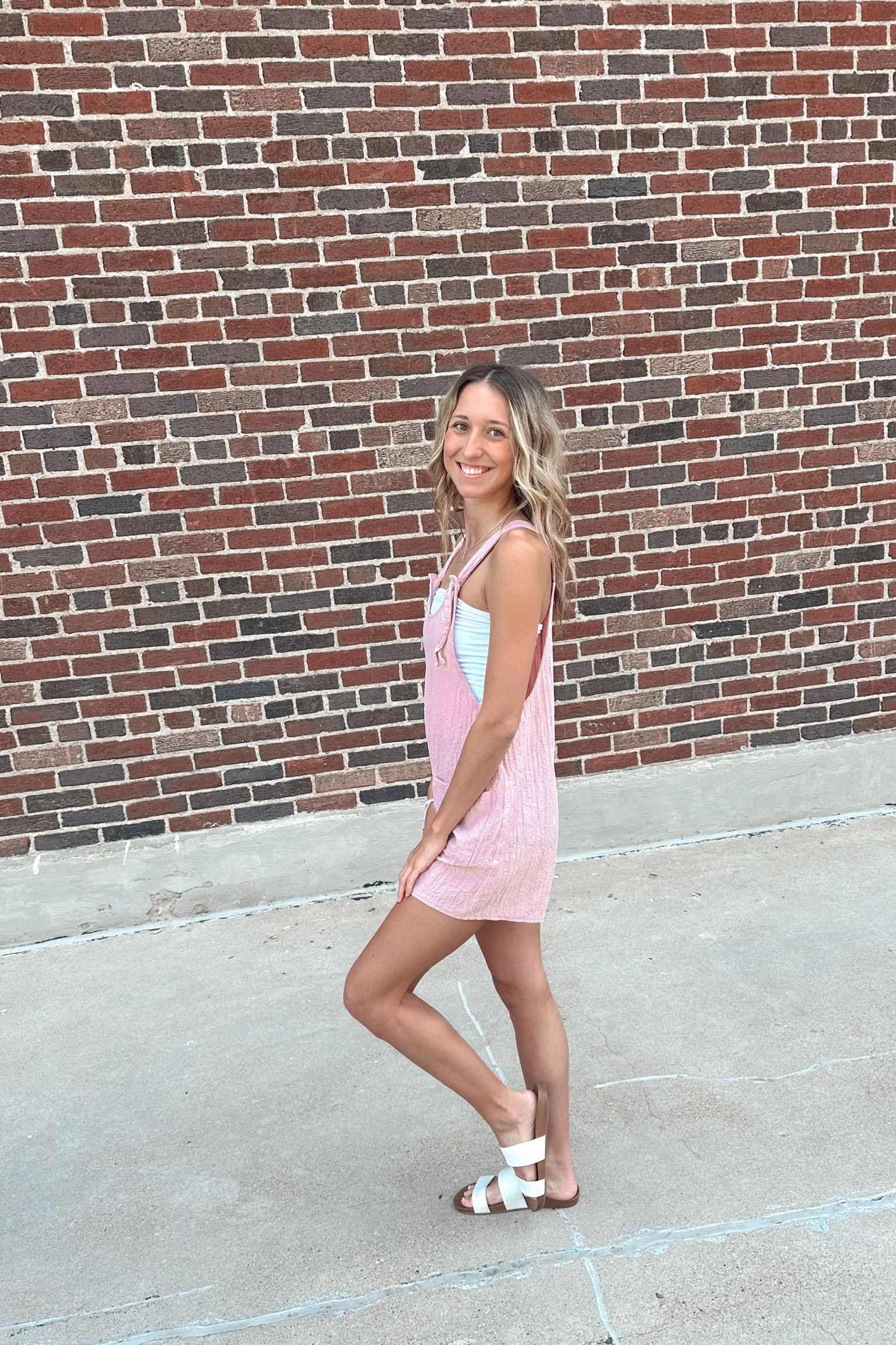 Romper comes in multiple colors! The perfect summer fit! 

#LTKstyletip #LTKFind #LTKSeasonal