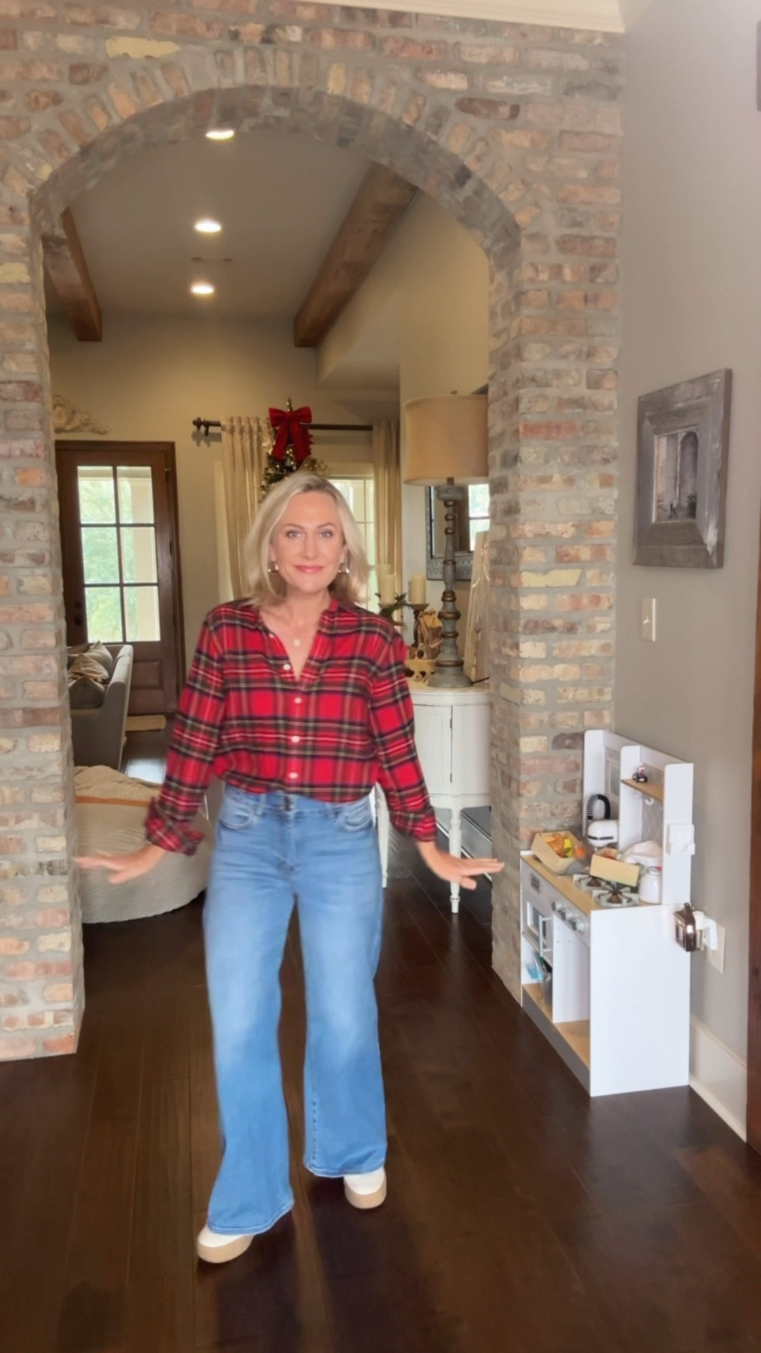 It’s an oldie but goodie… I’ve linked similar options for your own holiday go-to  look  

#landsend #timelessshirt #LandsEnd #holidaystyle #holidayplaid

#LTKHoliday #LTKstorytime #LTKgrwm