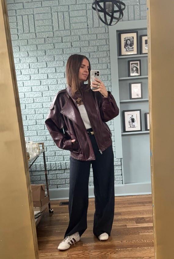 @abercrombie Sloane pants. Run tts. Abercrombie oversized leather jacket. Comes in 5 colors   

#LTKootd #LTKmomlife #LTKOver40