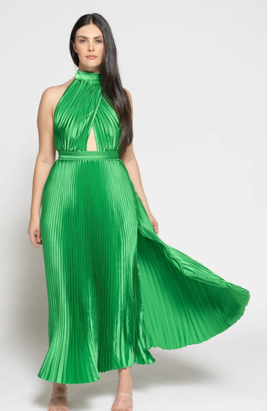 Electric Green 💚 love this high neck gown. Wearing a size 12, 5’8. Perfect for wedding season. 

#LTKwedding #LTKcurves #LTKaustralia