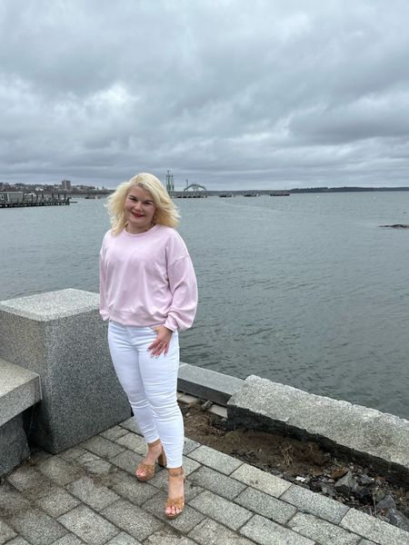 Another great travel outfit. Comfy pullover with chic white jeans. 

#LTKfindsunder100 #LTKworkwear #LTKtravel