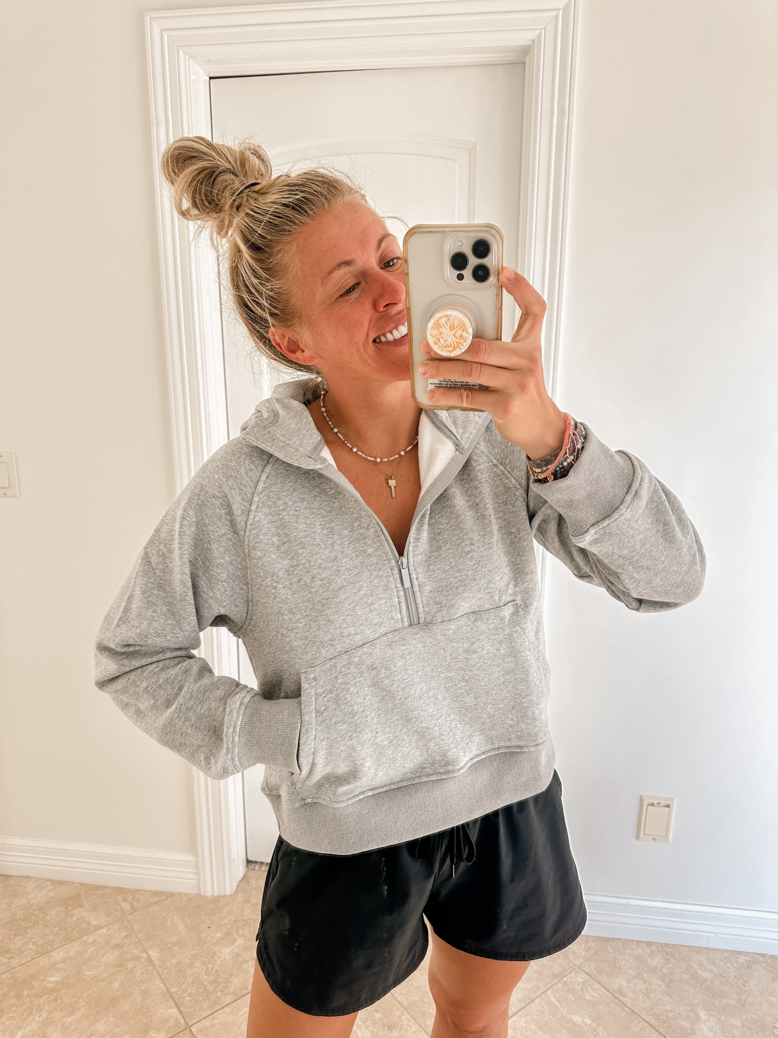 Wearing medium in this cozy hoodie!! Use code LEE15 for 15% off your order ❤️❤️

Sarah Joy, zip up hoodie, active wear, workout, cozy fall 

#LTKActive #LTKFindsUnder50 #LTKTravel
