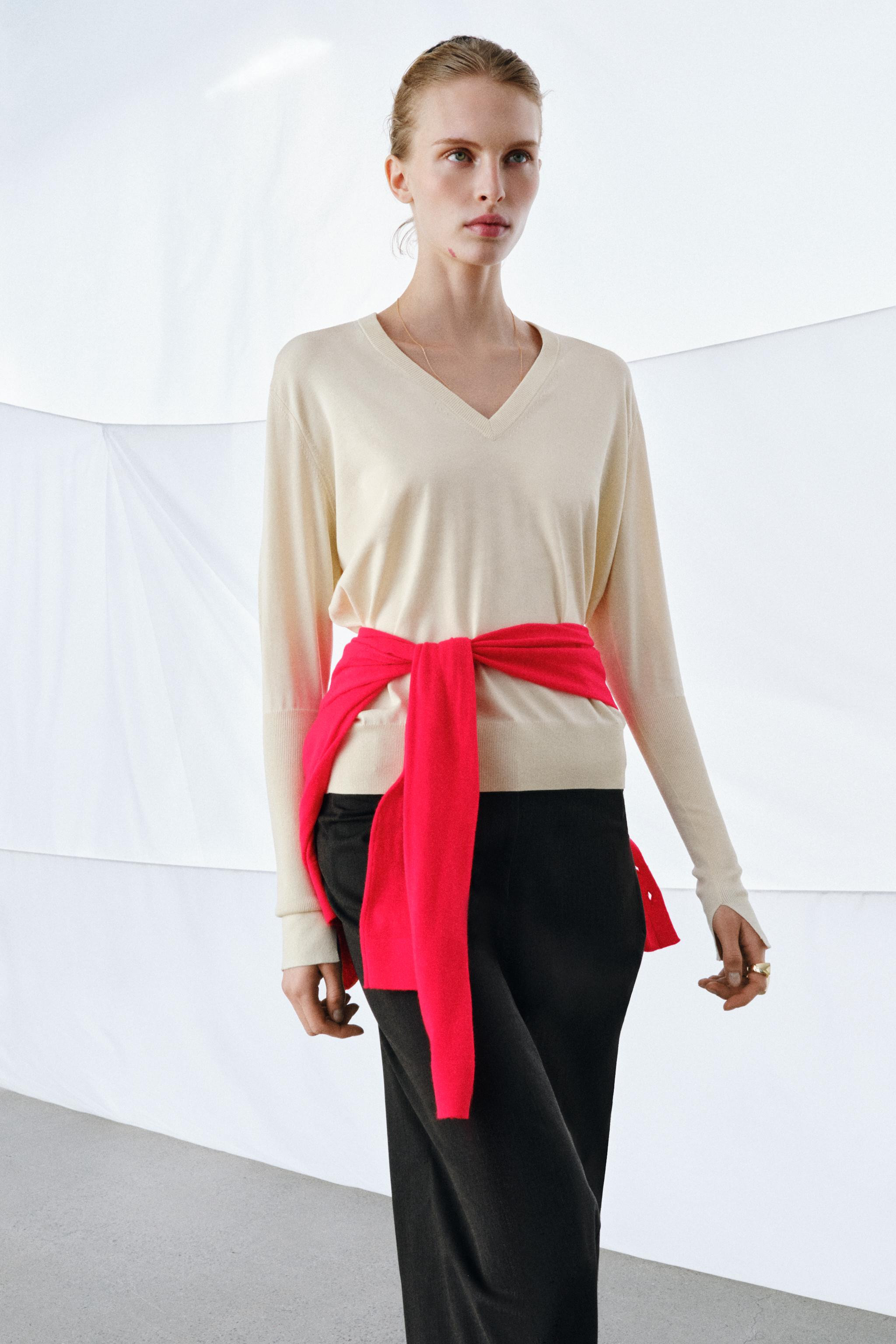 EXTRA-FINE KNIT V-NECK JUMPER | Zara UK