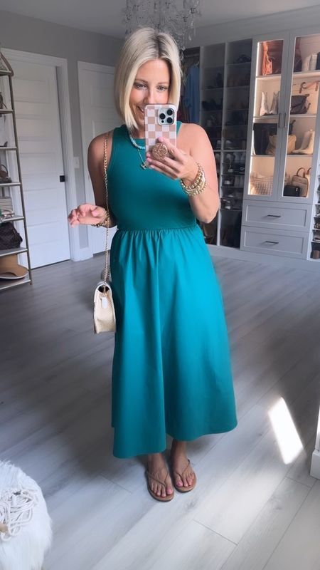 LOVE this @amazonfashion dress!!!!! Comes in tons of colors and so easy to dress up or down!!! Linking my @walmart bra that works perfectly with this dress too! 
Wearing my true size small! 

#LTKFindsUnder50 #LTKStyleTip #LTKSaleAlert