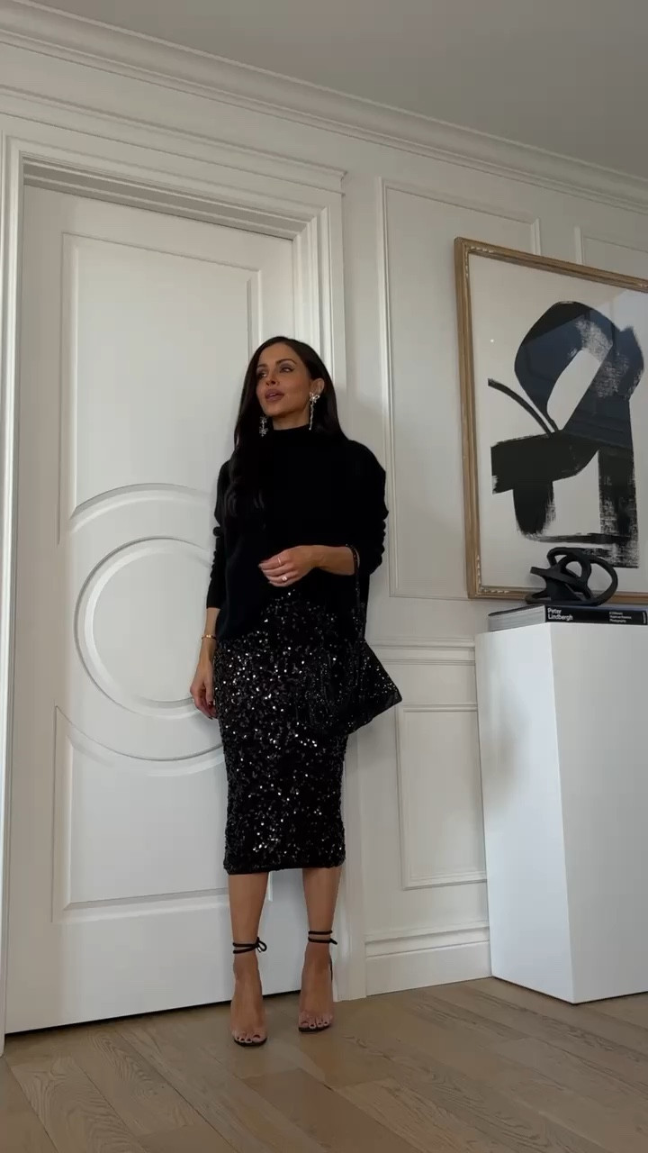 Holiday outfit on sale for Black Friday
Bloomingdale’s sequin skirt - save 25%
Aqua cashmere sweater on sale 



#LTKFindsUnder100 #LTKCyberWeek #LTKSaleAlert