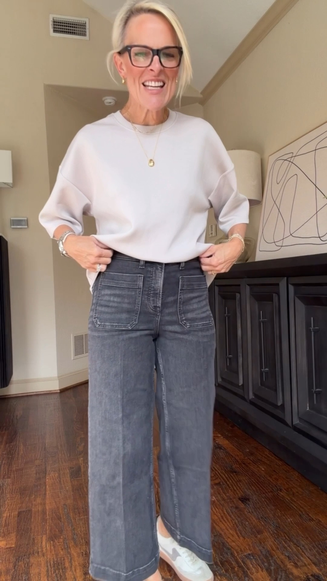 These wide leg, patch pocket denim are so great. They have the Spanx technology with tummy control. The zipper and button do function.

I think the color is actually called carbon, wearing my true size of small.

CSWANSONXSPANX for 15% off first time customers 

@spanx #spanxpartner

#LTKSeasonal #LTKmomlife #LTKOver40