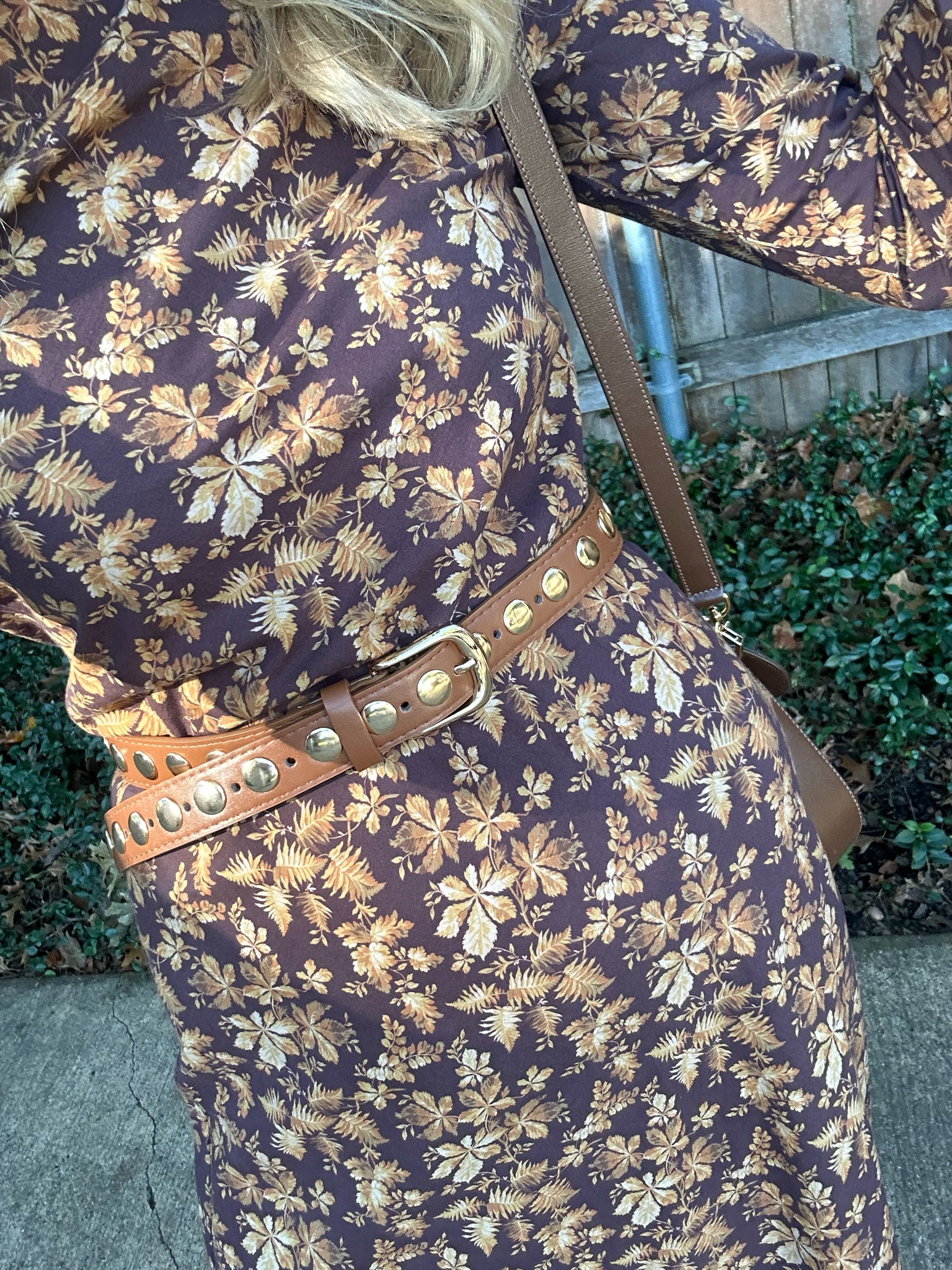 Loving this Amazon belt 🤎

Dress is old Doen!