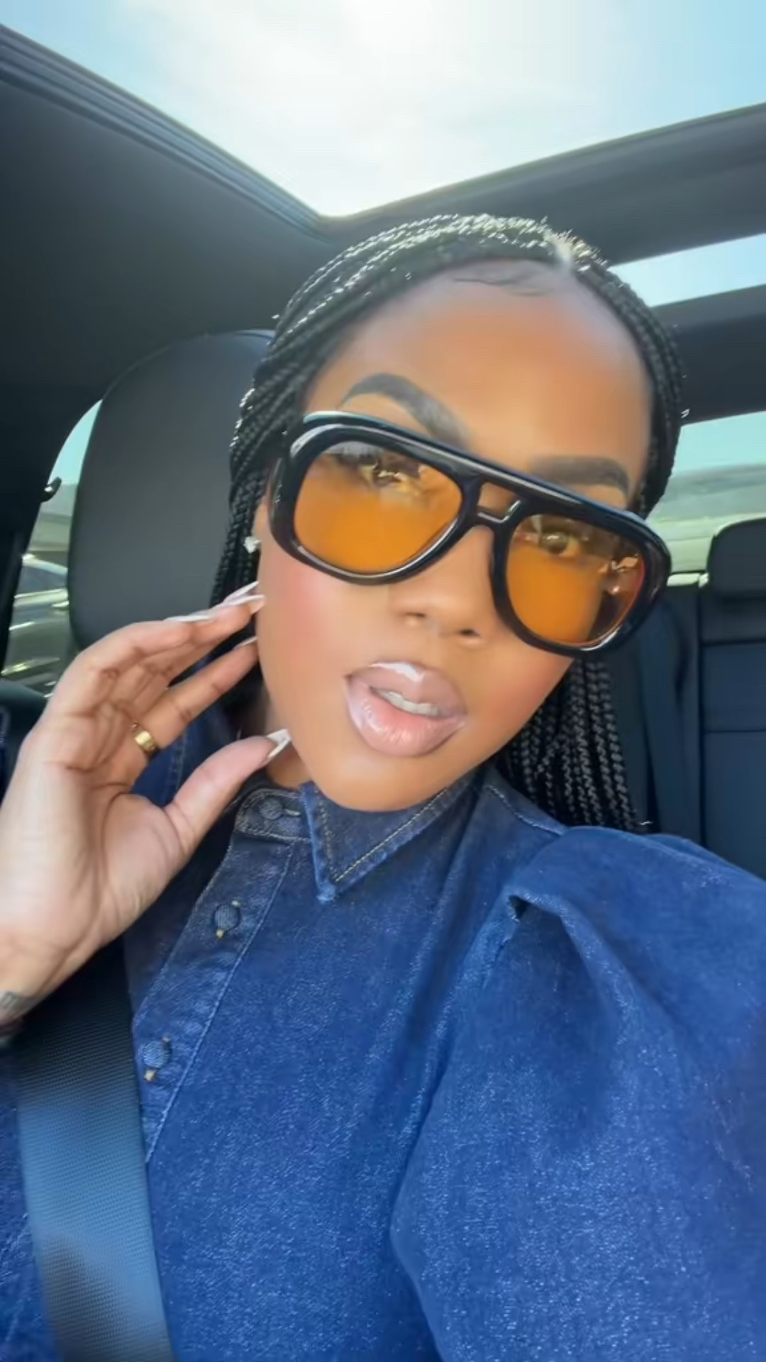 I’m such an aviator girl!! 😍😍😍 These are so fly! I need them in every color! #sunglasses #aviators 

#LTKootd
