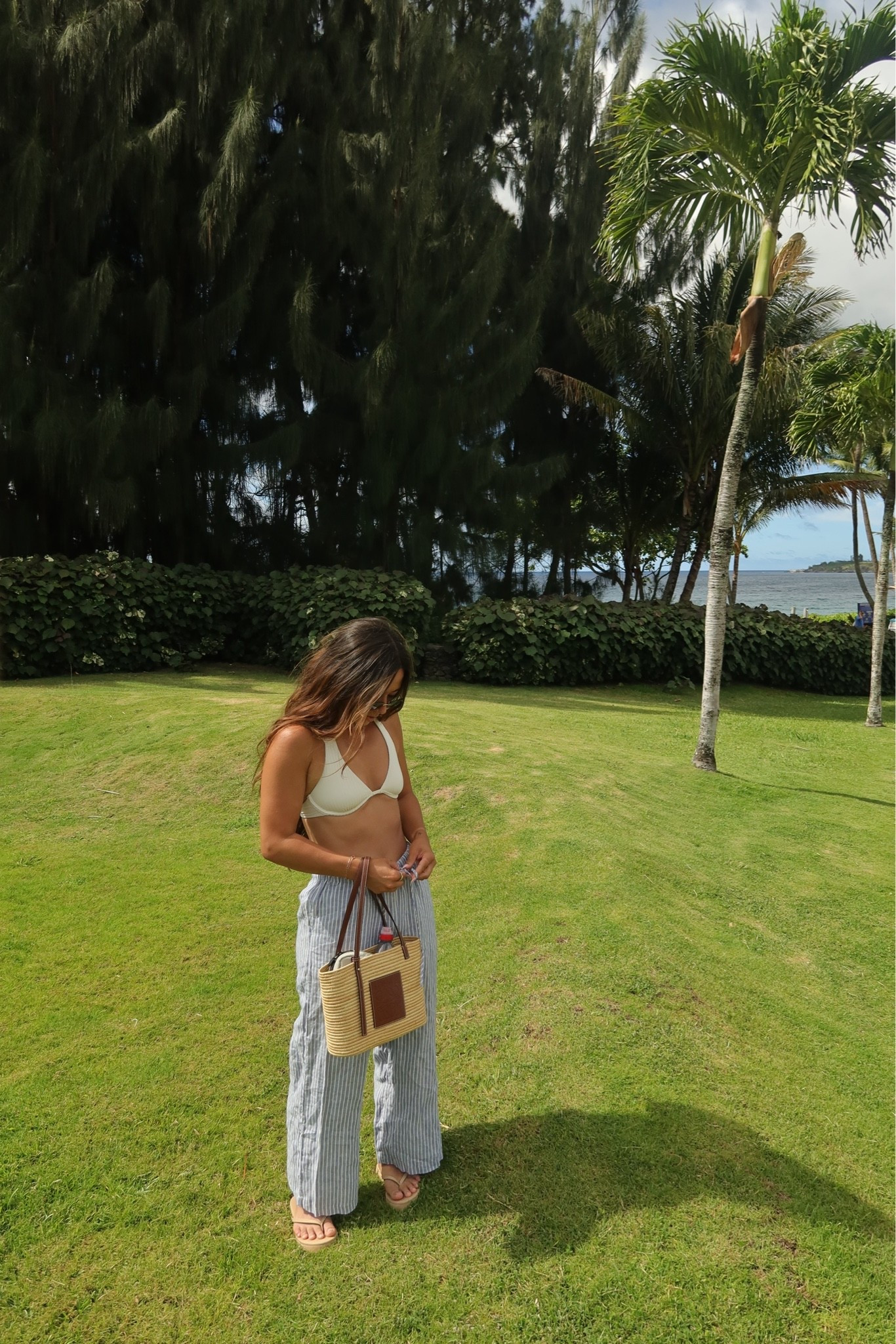 Hawaii beach ootd

#LTKSaleAlert #LTKootd #LTKSeasonal