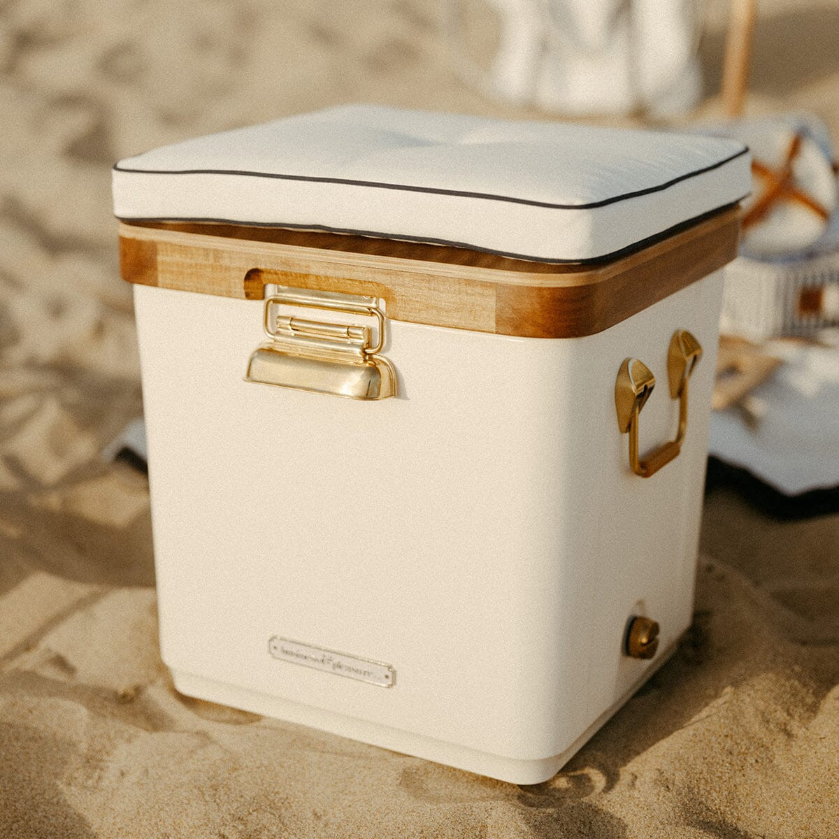 The Hemingway Cooler | Business & Pleasure Co.