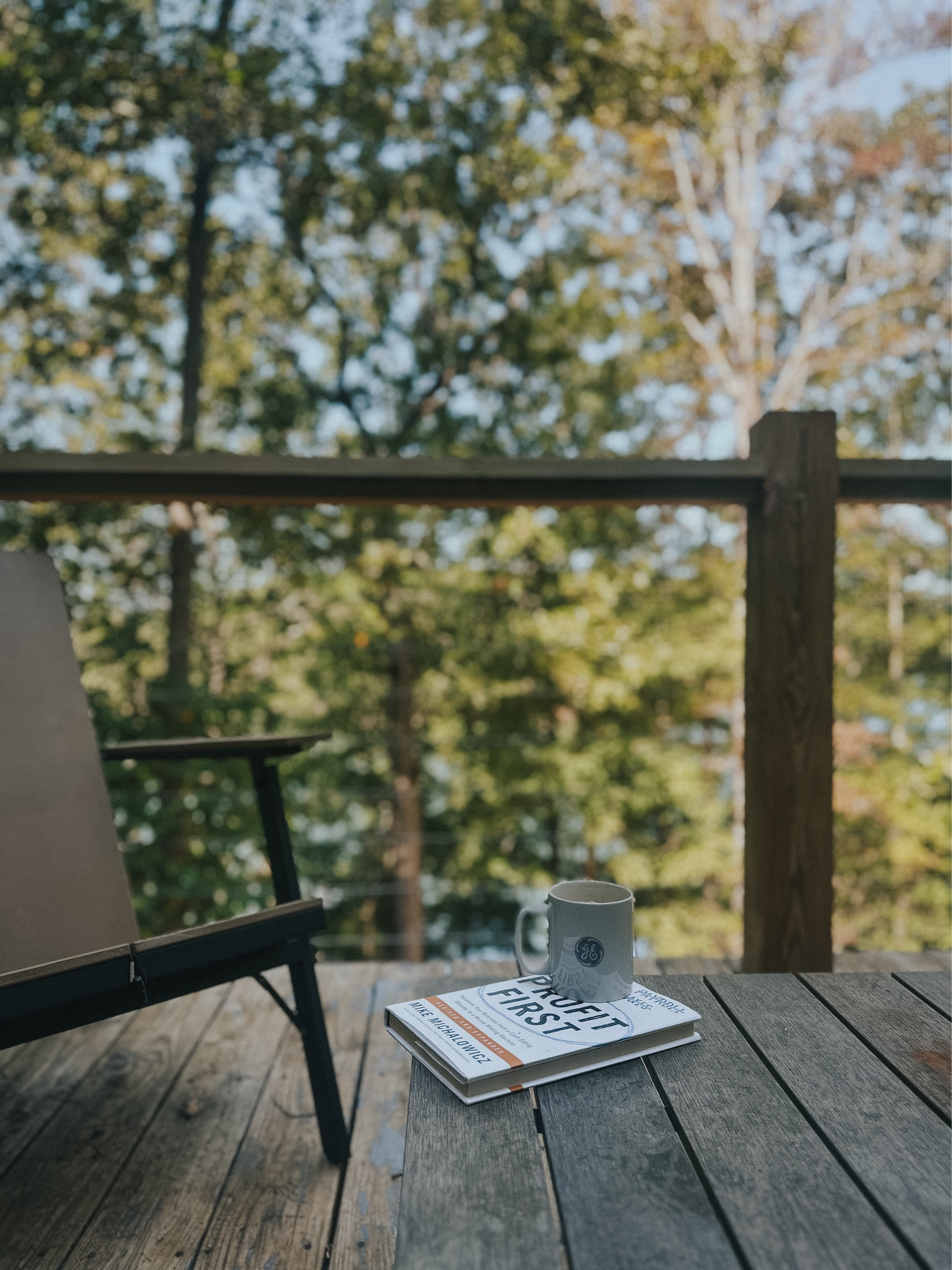 Lake cabin vibes. 



#LTKHome #LTKFallSale #LTKSeasonal