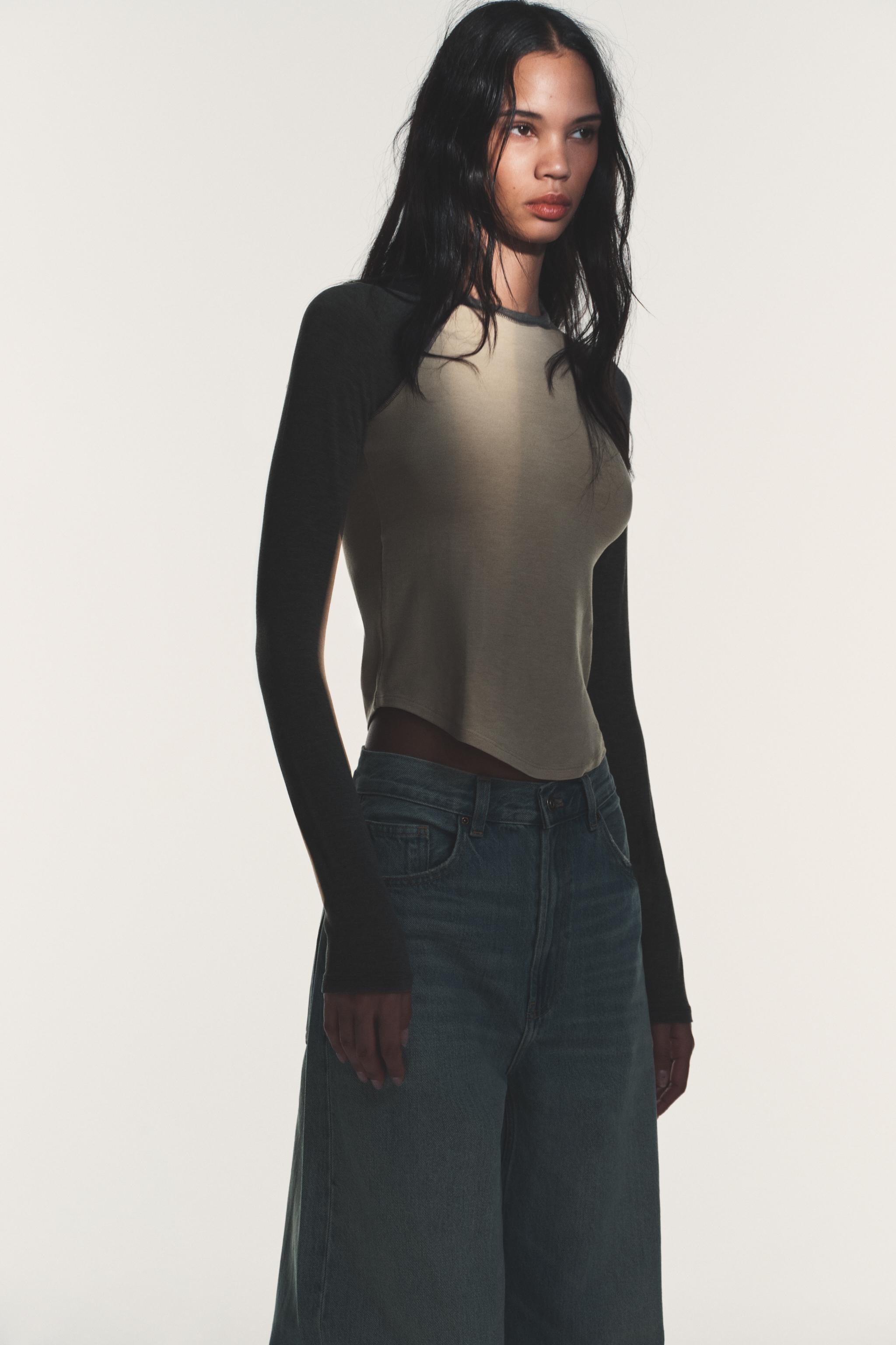 SLIM FIT - ROUND NECK - REGULAR LENGTH - LONG SLEEVERound neck T-shirt with long raglan sleeves. ... | Zara UK