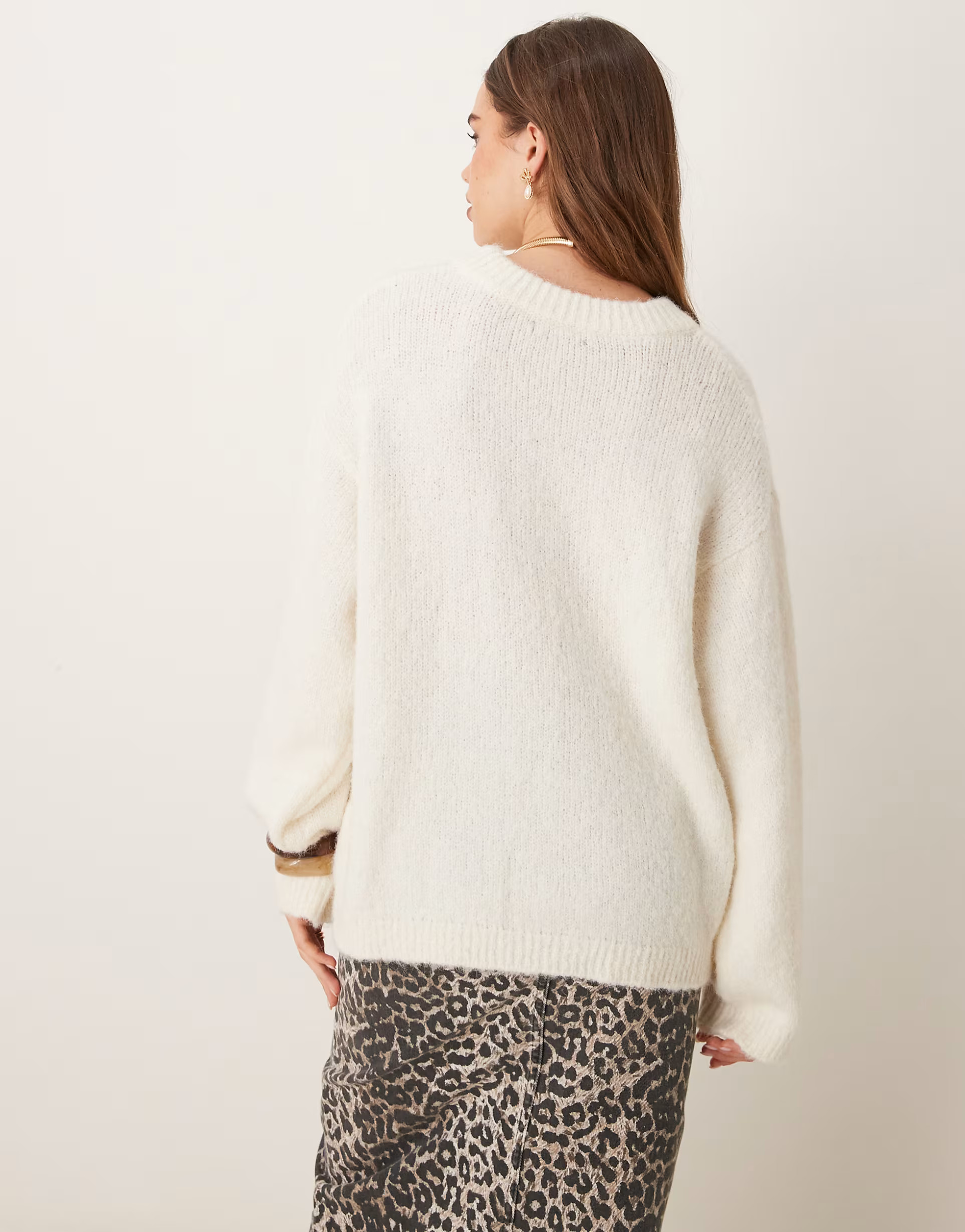 Gina Tricot super Soft knit oversized sweater in off white | ASOS | ASOS (Global)
