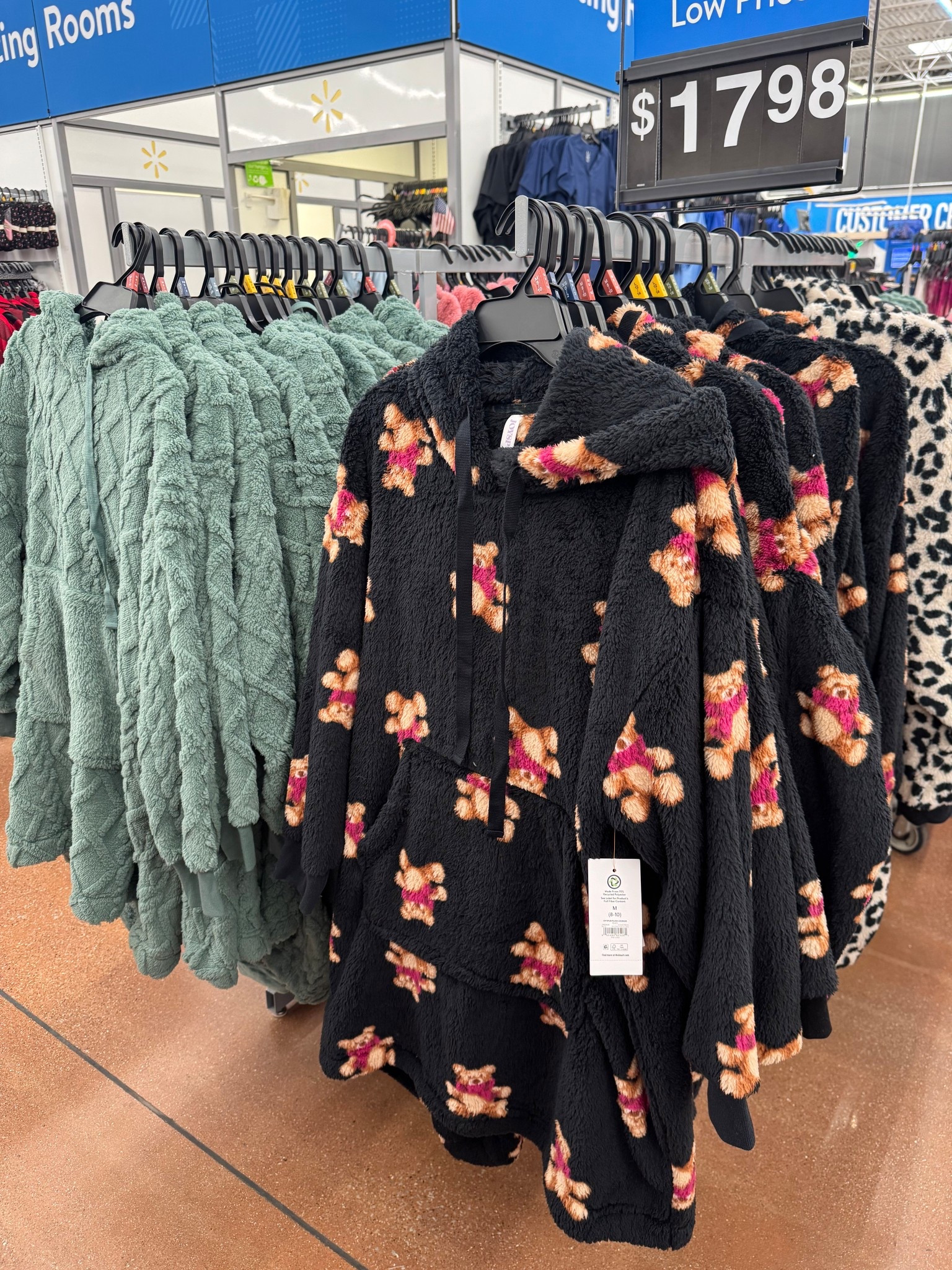 SALE!!! Walmart Joyspun Women's Oversized Hooded Plush Lounger, Size XS-3X

#LTKTravel #LTKFindsUnder50 #LTKSaleAlert