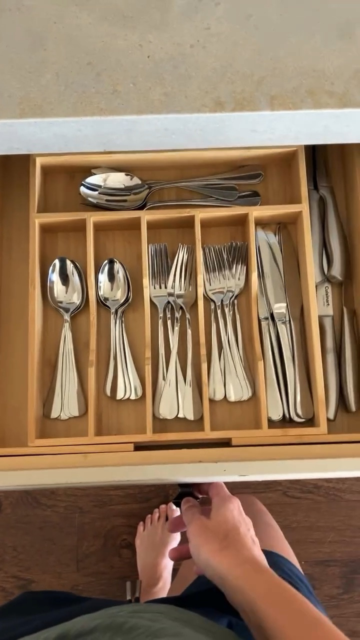 Finally found a silverware organizer that actually fits the drawer. No more sliding around! 👏🏻 The little things really do make a big difference. 🥄🍴 

Want the link? Just comment “organize” and I’ll send it your way!