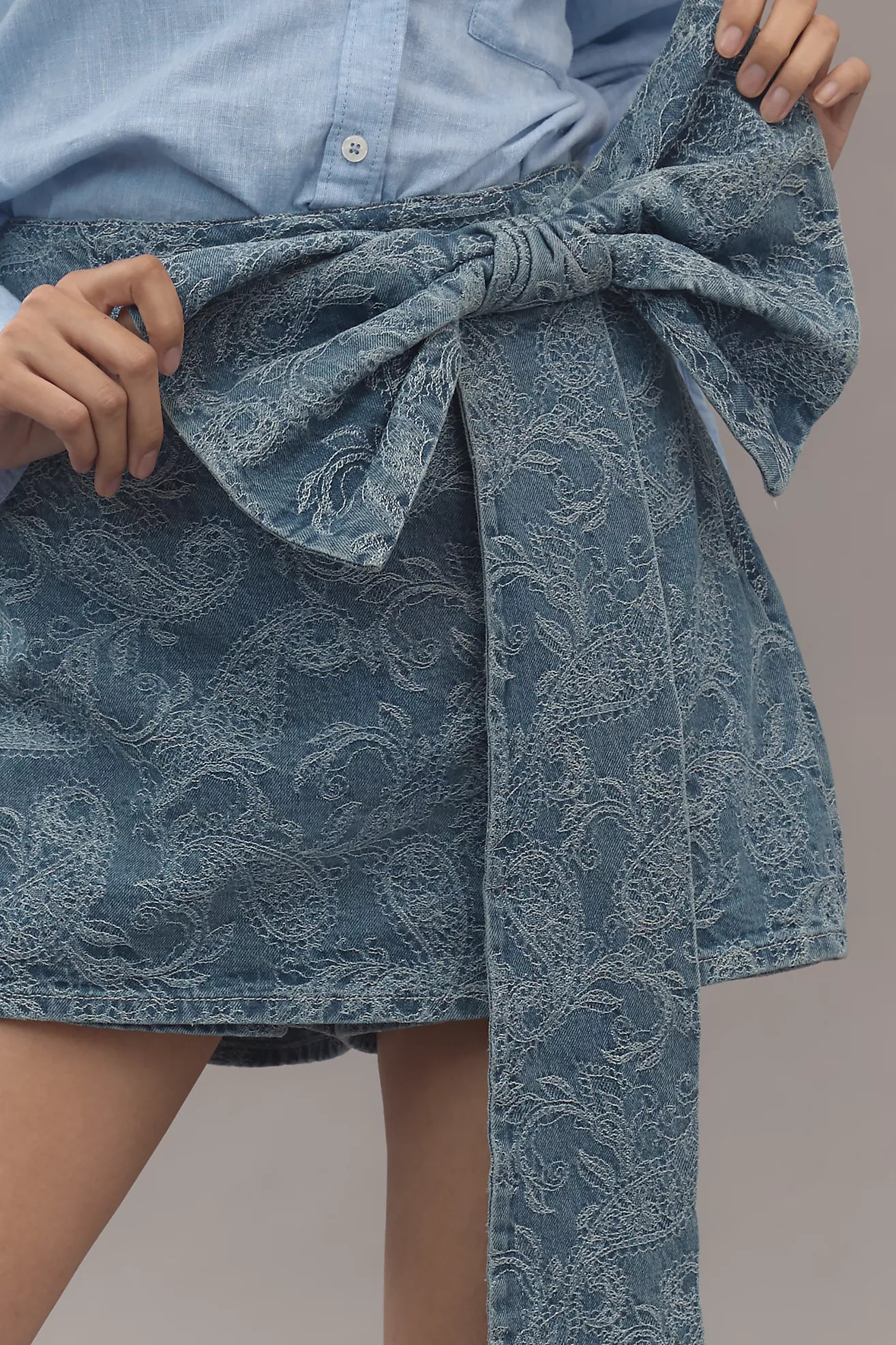 Avec Les Filles Oversized Bow Jacquard Denim Skort | Anthropologie (US)