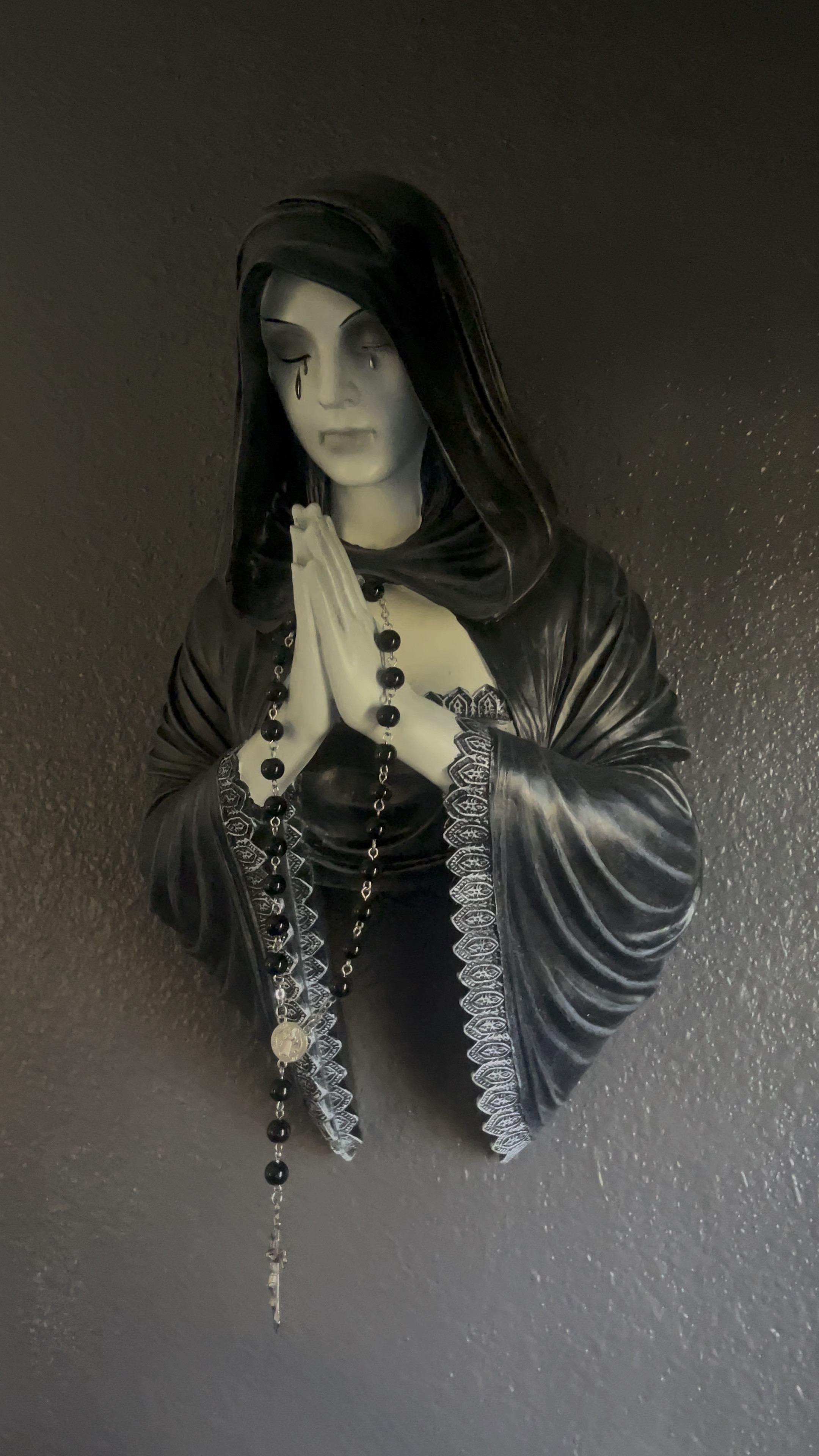 Gothic Home Decor: Praying hands statue 

#LTKVideo #LTKhome