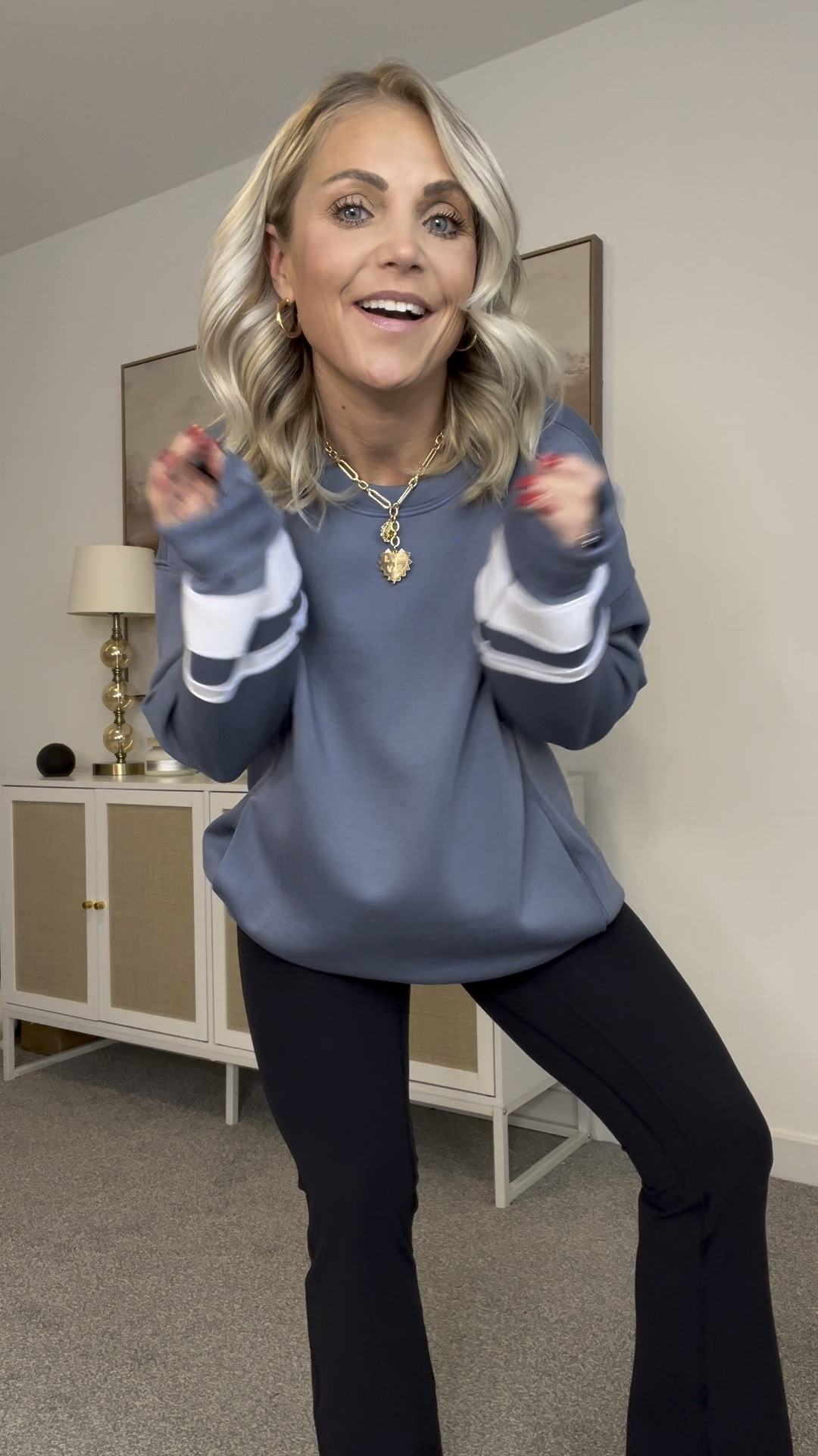 Abercrombie Haul🌟
Got so many good athleisure finds from the Abercrombie sale! Love this sweatshirt, this color and the white stripes are everything! & these flare leggings 10/10! 

Use code AFYPB for an additional 15% off!


Abercrombie sale, leggings, sweatshirt, athleisure wear, workout outfit, sports bra, flare leggings, travel outfit, casual outfit, loungewear, winter outfits 

#LTKSaleAlert #LTKActive #LTKMidsize