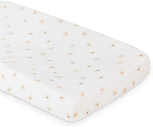 Lulujo Soft Cotton Baby Change Pad Cover (Daisies) | Amazon (US)