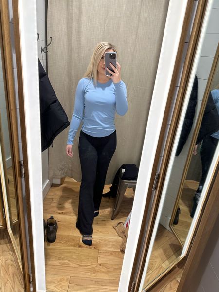 Flare leggings and baby blue mixed texture active top from Athleta. 

Top size: Small (TTS)
Leggings: Small (TTS)

So flattering and comfortable!

#LTKfit #LTKSeasonal #LTKunder100