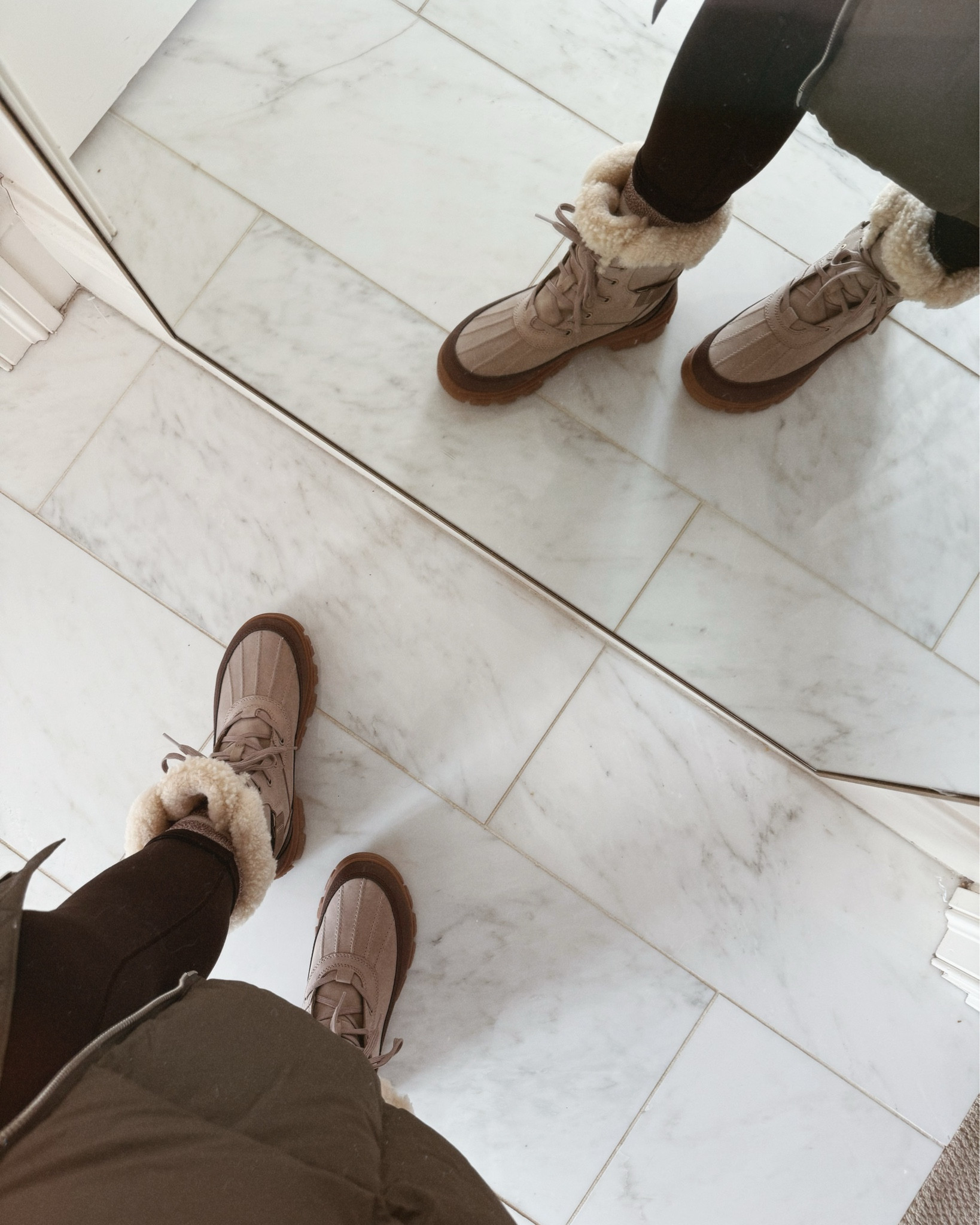 Stylish warm and waterproof winter boots 