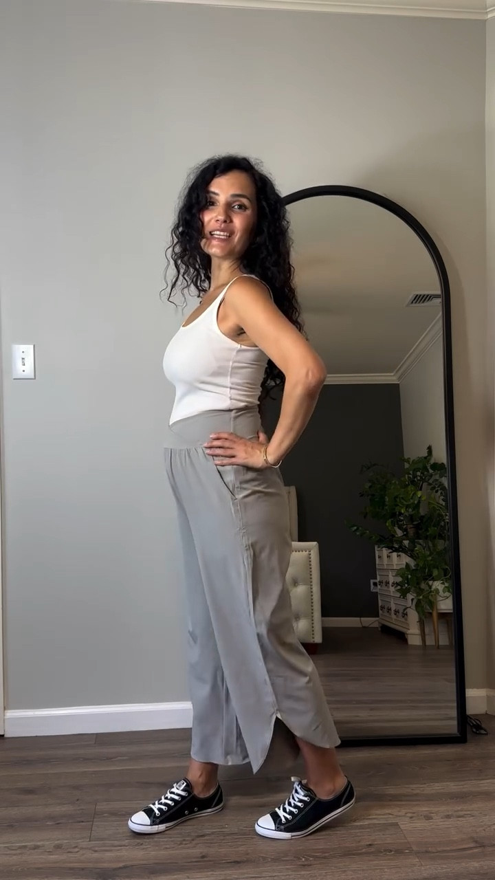 Whats Im currently living in ❤️

These pants are my recent go to, breathable, stretchy, comfortable and so cute🥰

<masha10> This code could also apply to discount items as well 🥰

Links in my @shop.ltk and bio to shop! 

#Halara #Halaramagicjeans #bumpfriendly #bumpstyle ##outfitinspiration #outfitideas #stylingtips #pants #affordablefashion #affordablefashion #couponing #like 
#capsulewardrobe #styleinspo #casualstyle #summerfashion #outfitideas  #fashionblogger @halara_official @halara_leggings