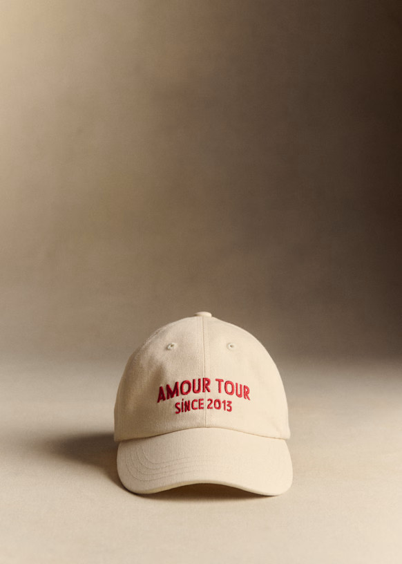 Cap Amour tour | Sezane Paris - US