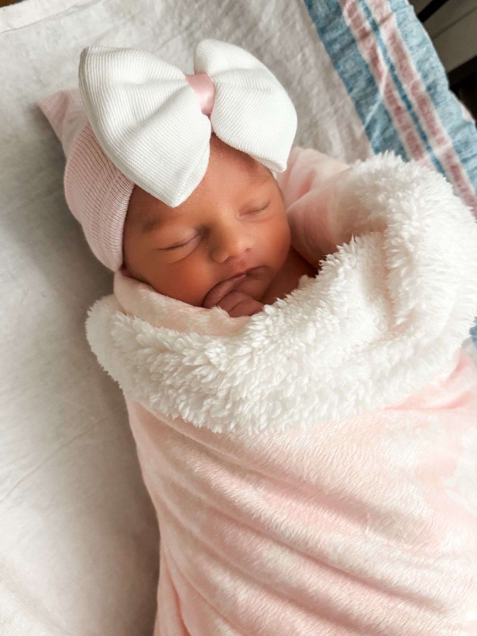 Newborn blanket & hat🎀

#LTKBaby #LTKBump #LTKKids