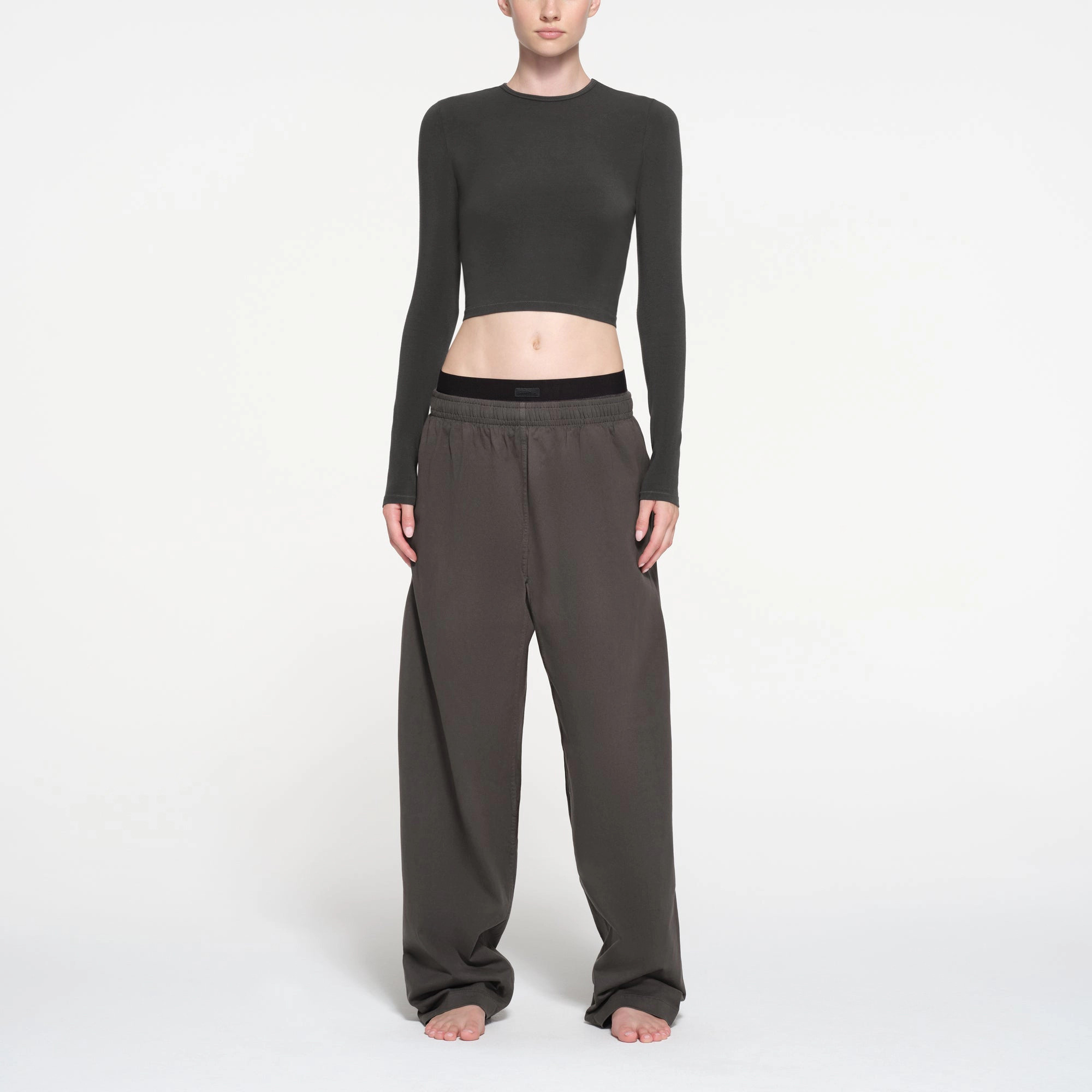 CROPPED LONG SLEEVE T-SHIRT | SKIMS (US)