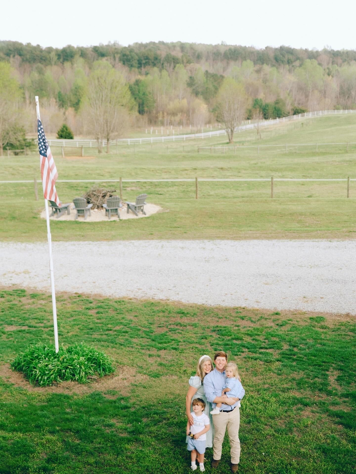 Oh we are living our dream 💭 come true these days 🐓🌾 out on our farm sweet farm 🚜🪻 and so grateful to the Lord for blessing us with these acres upon acres of land 🌼 to plant 🌱 our roots and raise our babies!!! 👶🏼 The sweetest farmhouse 🏡 on the hill ⛰️ overlooking green pastures 🐴, the dreamiest barn 🪵 and guest house 🫖, the most stunning pond 🪿, surrounded by the most beautiful old dirt roads 🤎, the long tree-lined 🌳 gravel driveway 🛻 of my dreams 💭, our backyard chicken coop 🐥 and farm garden 🪴 coming to life 💐, wide open spaces🌻, and the sky’s the limit for all that this beautiful place can hold!! 🐴🐐🤠🫏🐄 #ourfarmdreamcometrue 