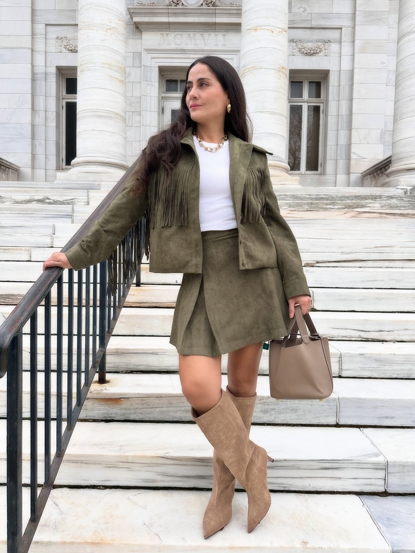 My new favorite set. Fringe suede jacket and skirt. 

🛍️ Use Q4USmilidime019 to get discounts!
Suede| winter style| what to wear | affordable fashion| trendy fashion 

#SHEINtrends #ad

#LTKSeasonal #LTKootd