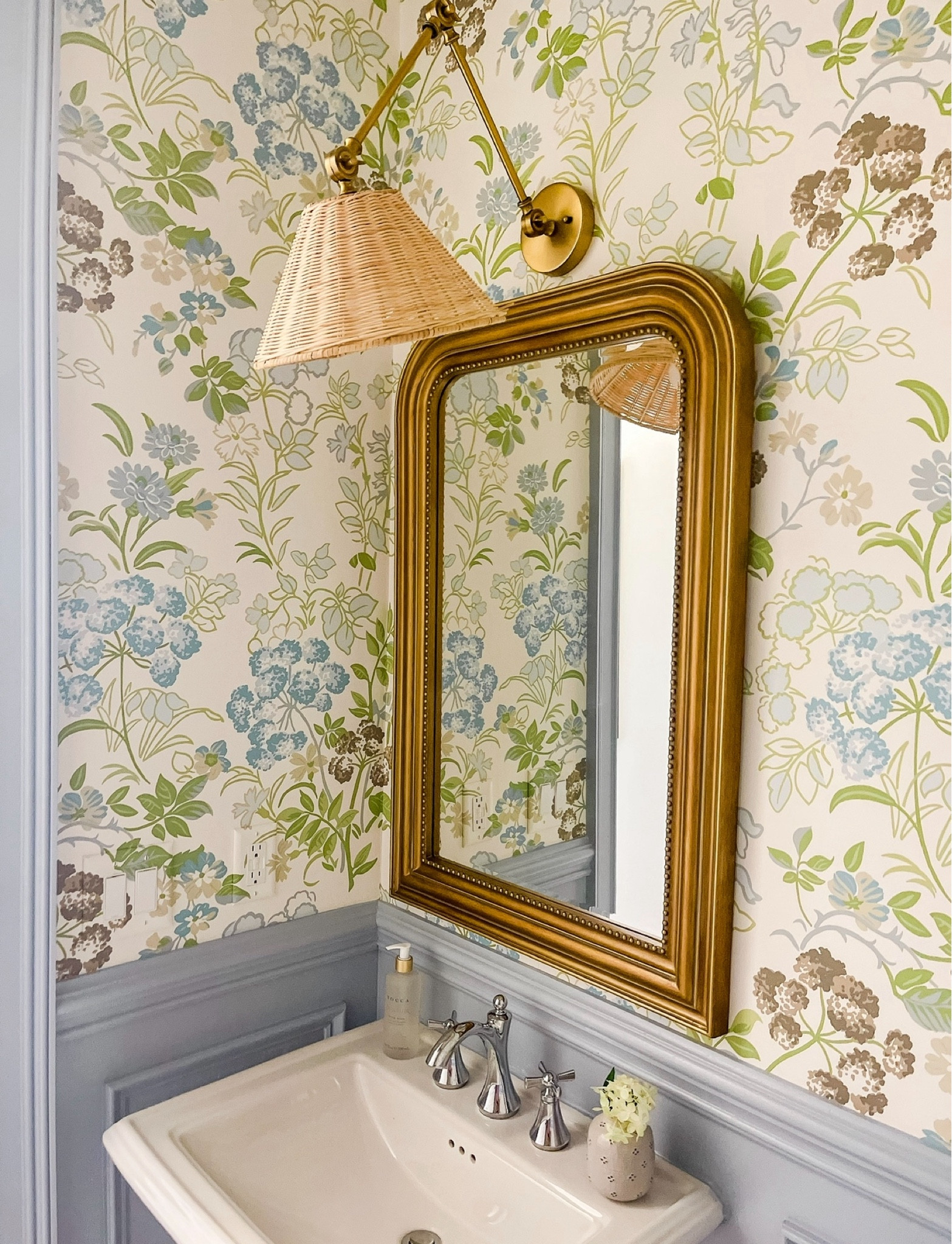 Classic coastal powder room | wicker sconce light on sale 

#LTKHome