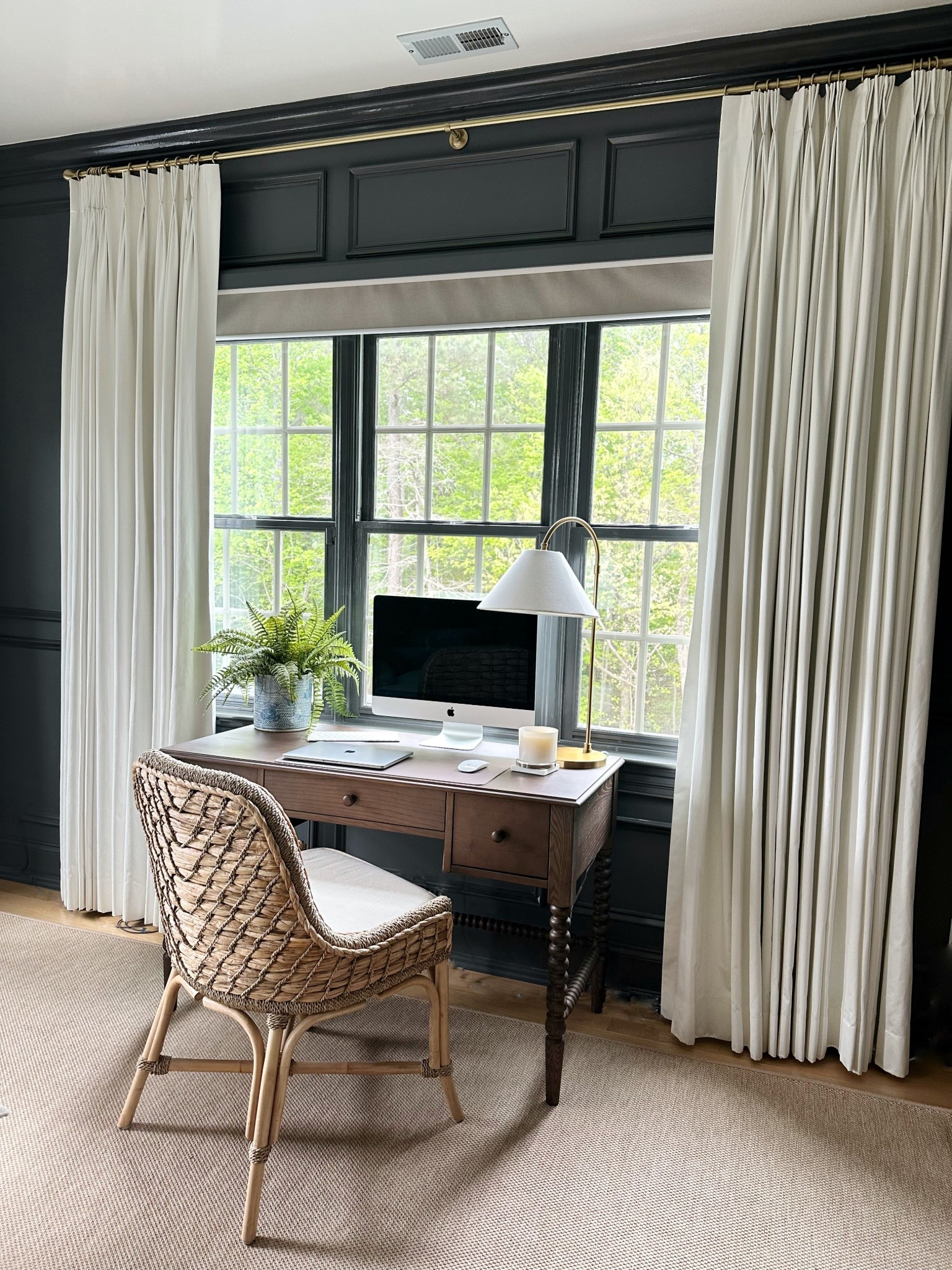 Bedroom office & desk situation 

#LTKOver40 #LTKHome