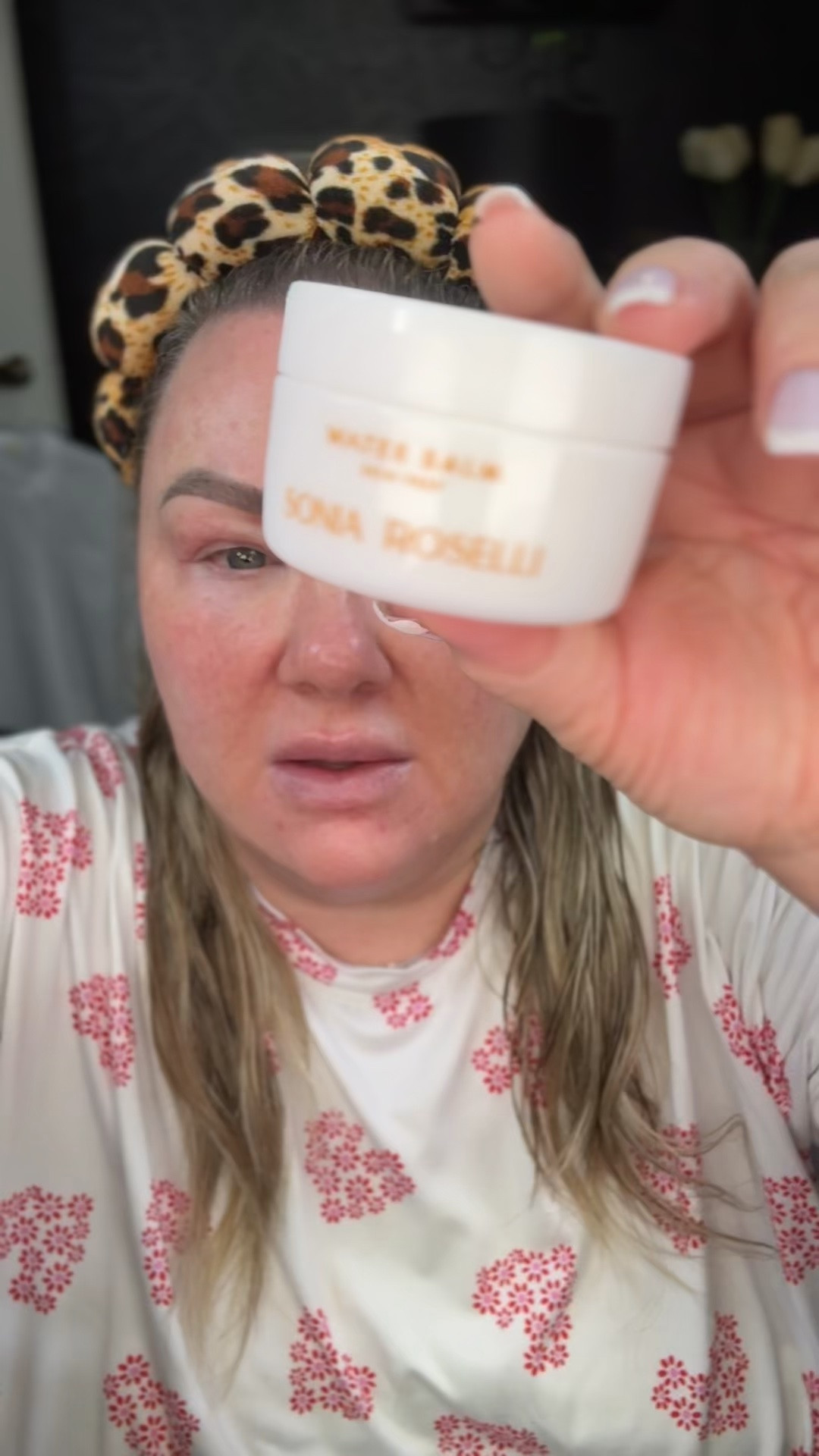 If I could only recommend ONE skincare product to someone whose makeup isn’t looking as smooth anymore… this would be it. 💧✨

The Sonia Roselli Water Balm has earned a permanent spot in my routine.

Why I love it:
💙 Instantly hydrates without feeling greasy.
💙 Creates the smoothest canvas for makeup.
💙 Helps foundation glide on instead of clinging to dry patches.
💙 Gives your skin that healthy, fresh glow we all want.
💙 Perfect for mature, dehydrated, or sensitive skin.

As a makeup artist, I can tell you this: beautiful makeup starts with beautiful skin. Sometimes the biggest makeup “hack” isn’t another foundation… it’s making sure your skin is properly hydrated first.

This is absolutely one of my “worth every penny” products. 🙌

#glassskin #skincare #MatureSkin #MakeupTips #SoniaRoselli

shop with the discount code: RANDIRACHELLPAR